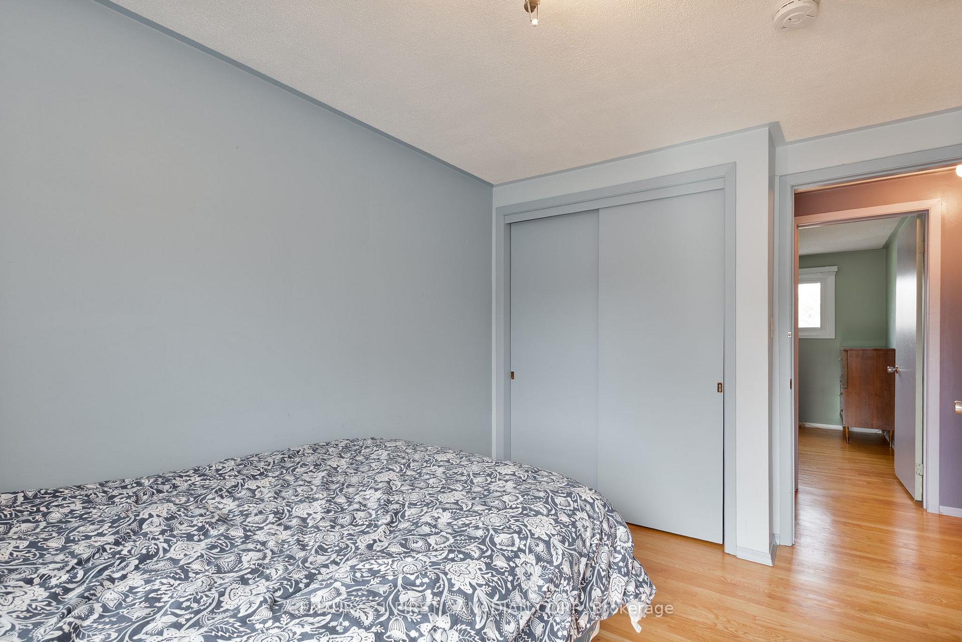 Photo 22 of 23 Rosemount Crescent, St. Thomas — HOMEH
