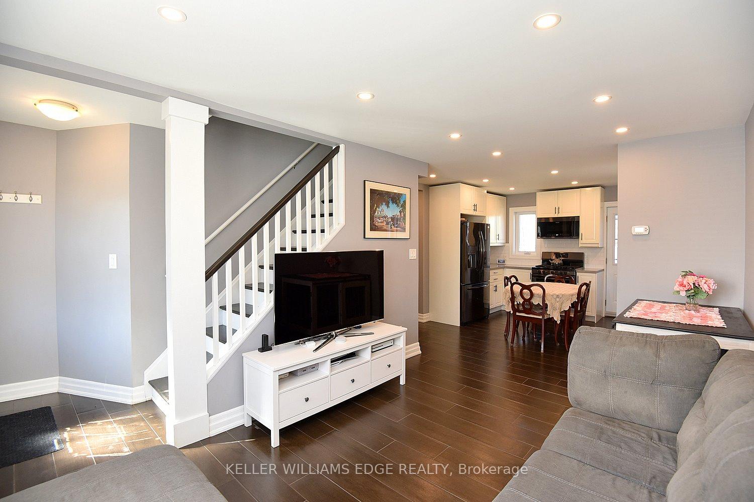 Photo 8 of 251 Normanhurst Avenue, Hamilton, Normanhurst — HOMEH