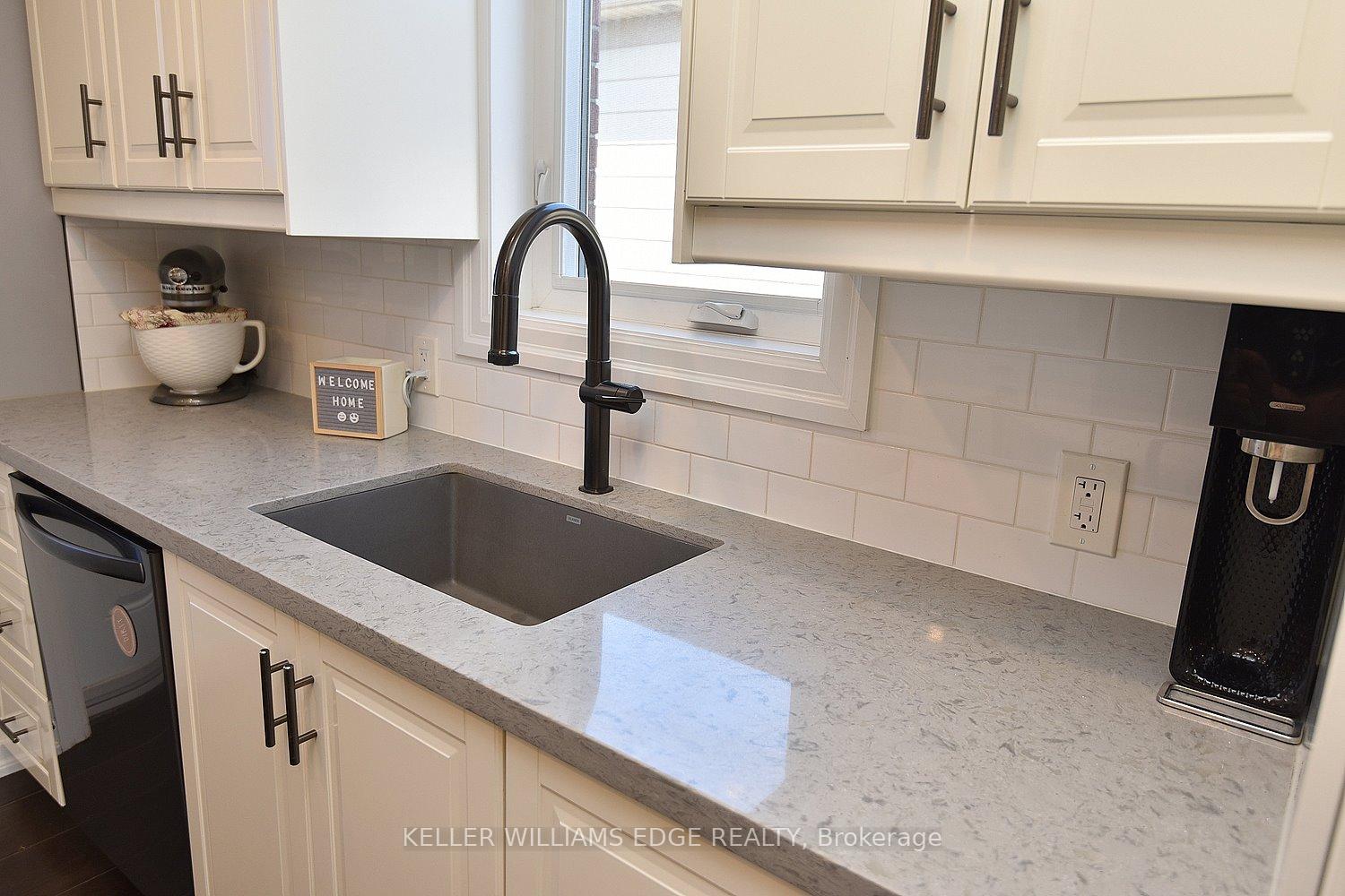 Photo 7 of 251 Normanhurst Avenue, Hamilton, Normanhurst — HOMEH
