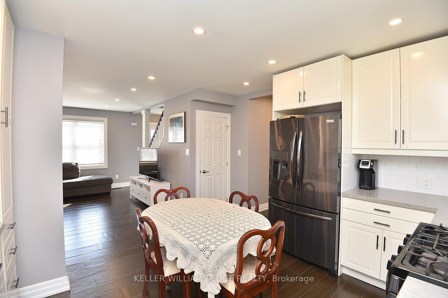 Photo 11 of 251 Normanhurst Avenue, Hamilton, Normanhurst — HOMEH