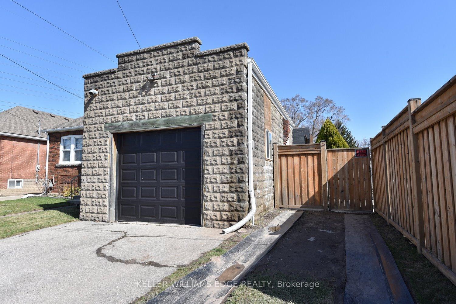 Photo 29 of 251 Normanhurst Avenue, Hamilton, Normanhurst — HOMEH