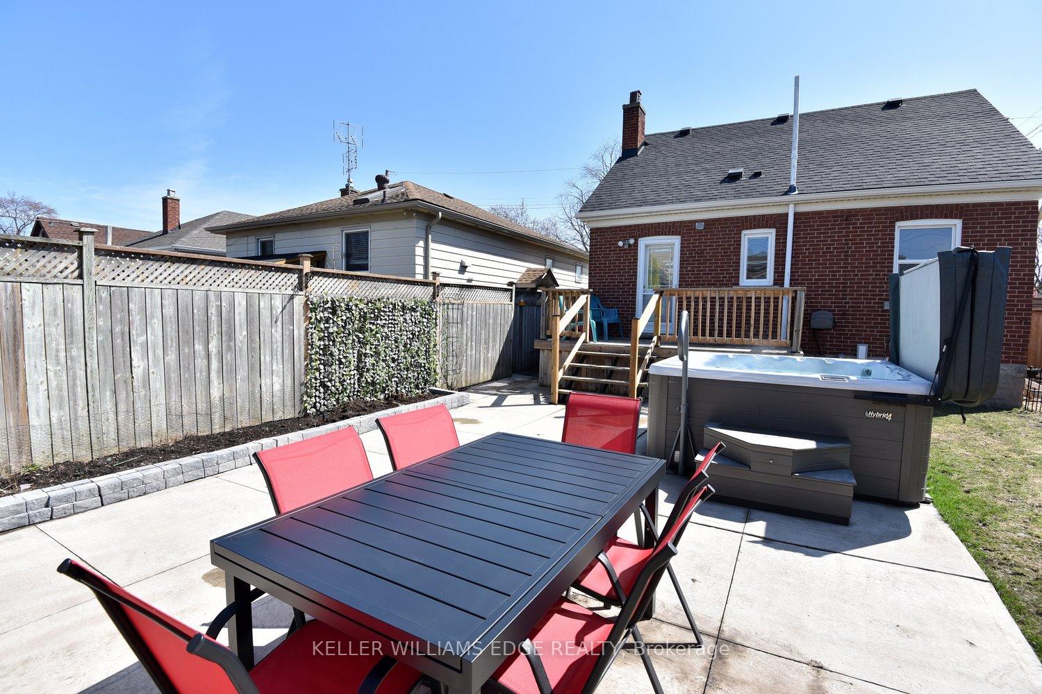 Photo 33 of 251 Normanhurst Avenue, Hamilton, Normanhurst — HOMEH