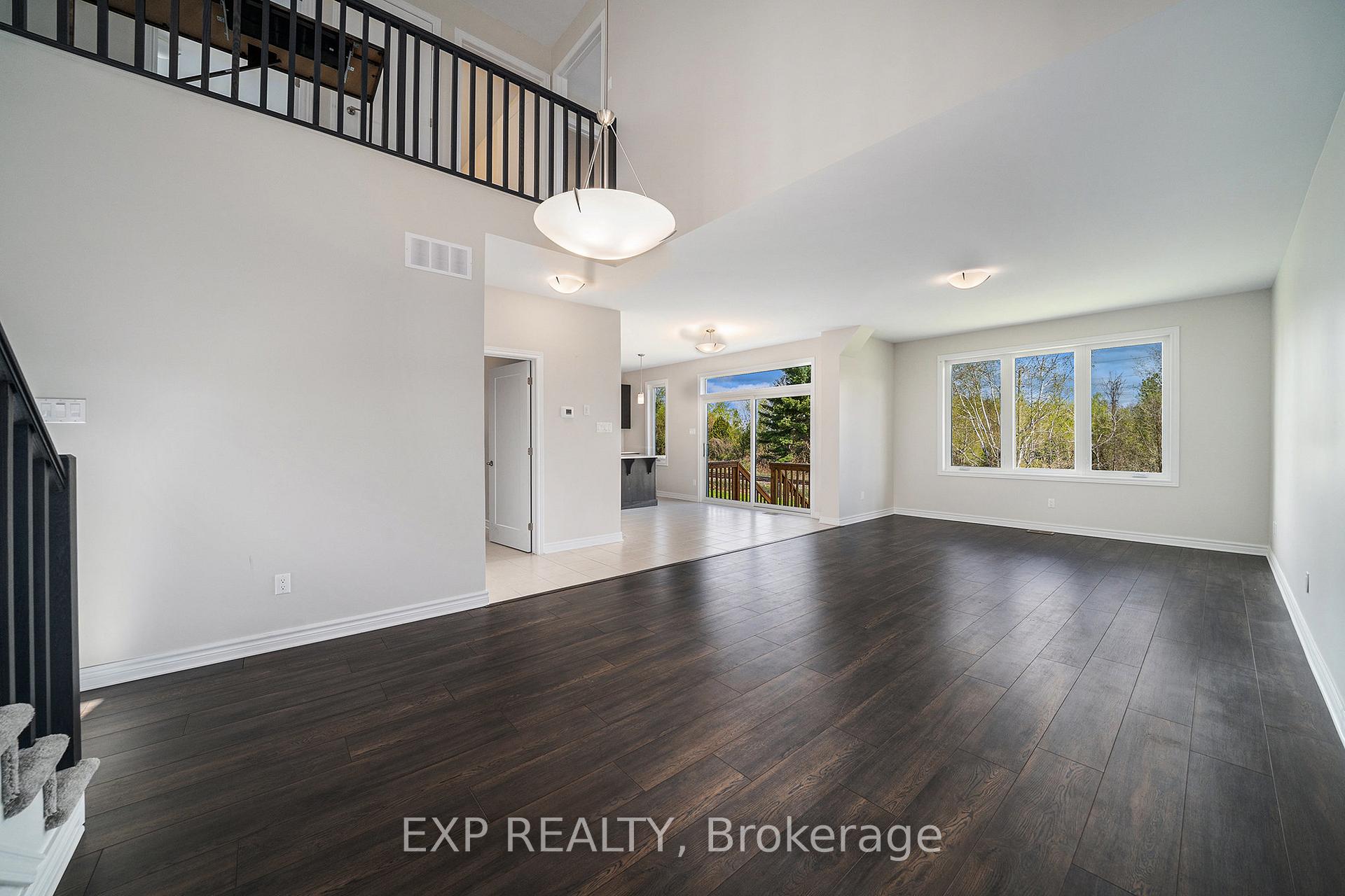 Photo 2 of 125 Seabert Drive, Arnprior — HOMEH