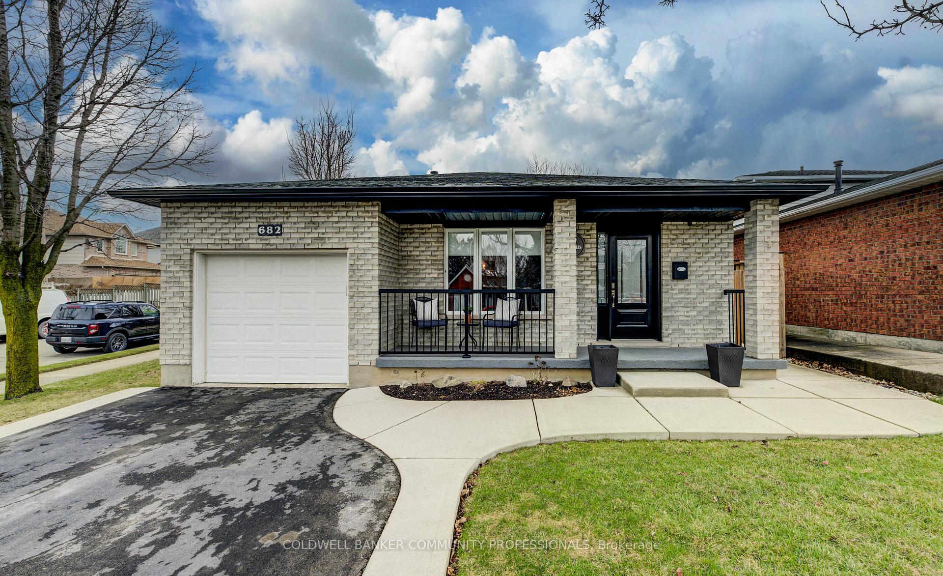 Photo 8 of 682 Acadia Drive, Hamilton, Butler — HOMEH