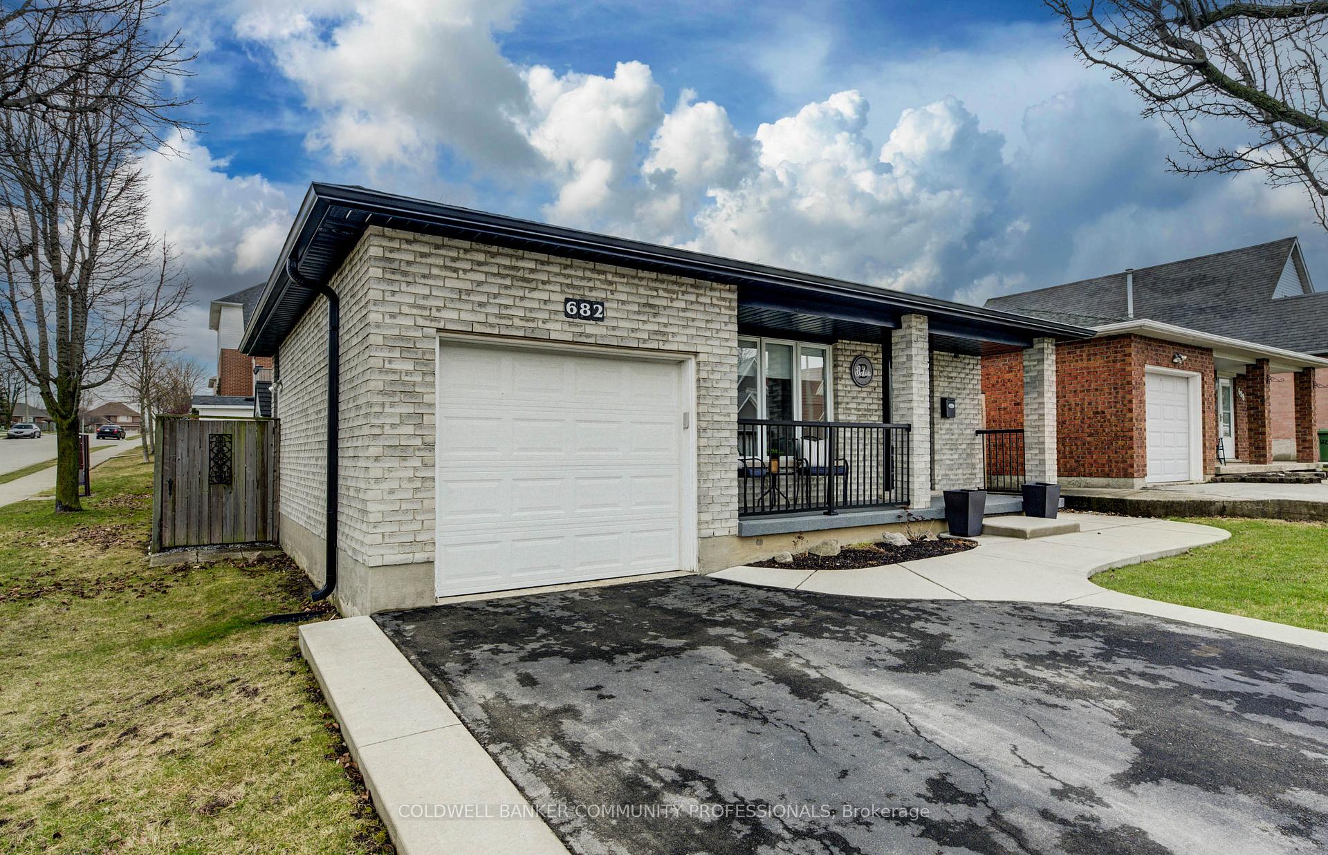 Photo 14 of 682 Acadia Drive, Hamilton, Butler — HOMEH