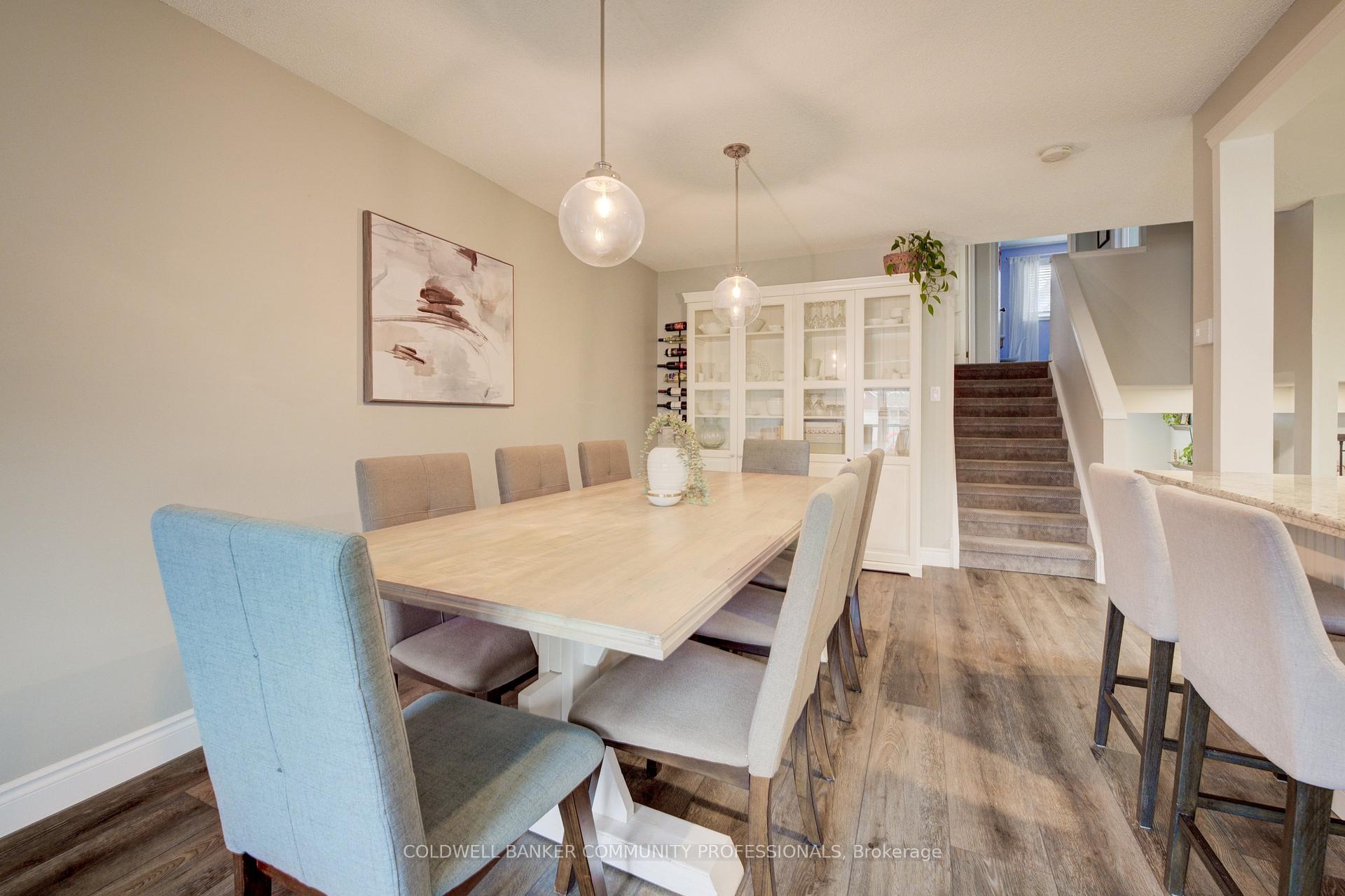 Photo 3 of 682 Acadia Drive, Hamilton, Butler — HOMEH