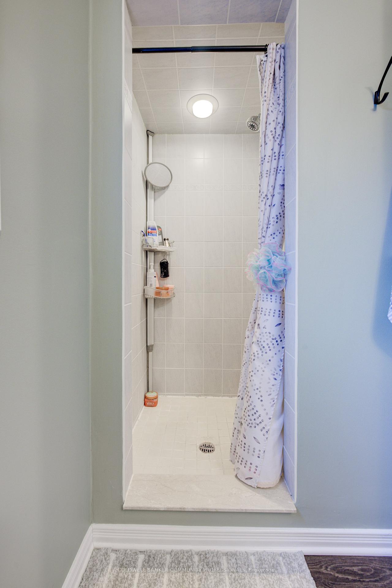 Photo 19 of 682 Acadia Drive, Hamilton, Butler — HOMEH