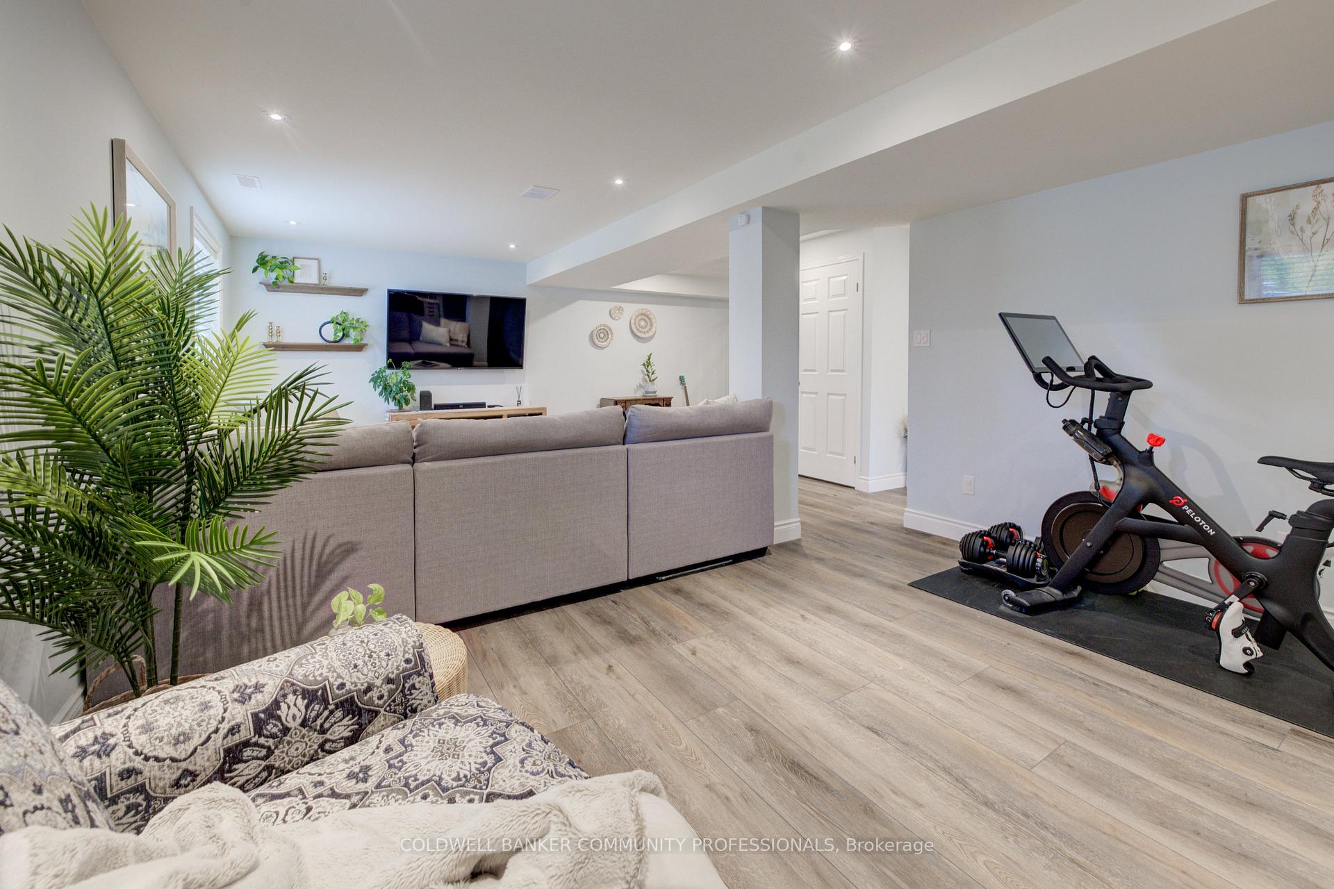 Photo 22 of 682 Acadia Drive, Hamilton, Butler — HOMEH