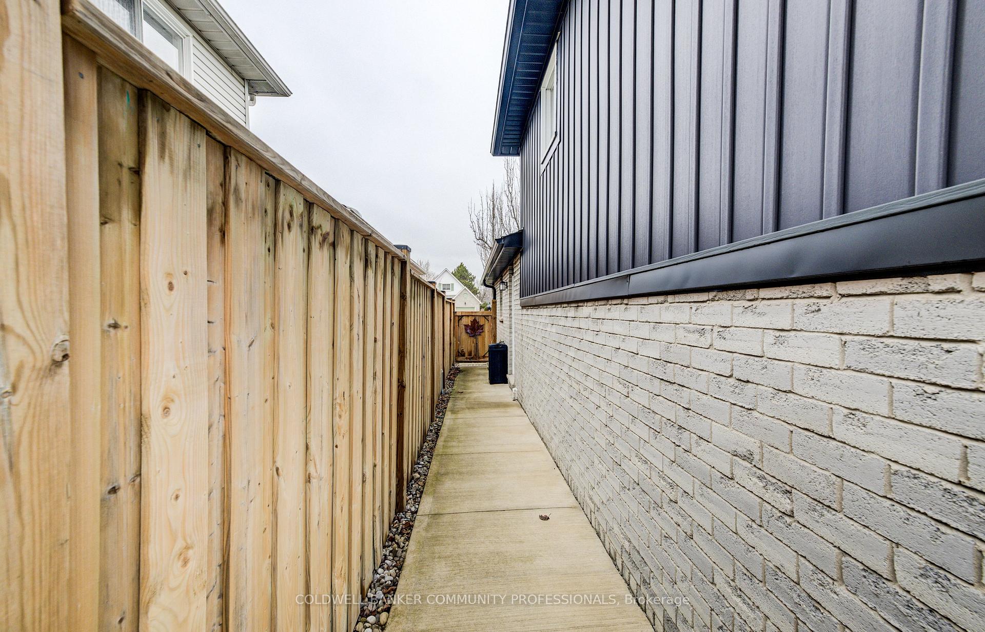 Photo 41 of 682 Acadia Drive, Hamilton, Butler — HOMEH