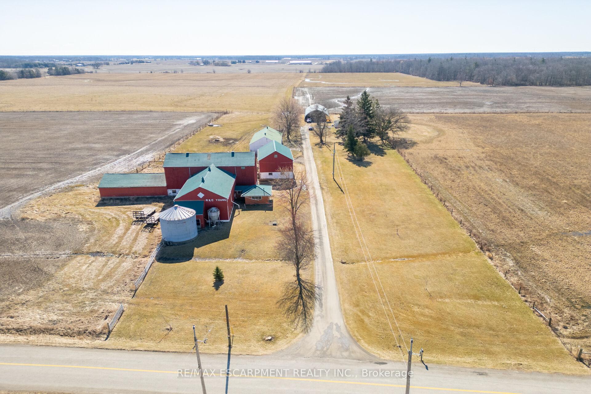 Photo 1 of 3412 Young Road, Haldimand — HOMEH