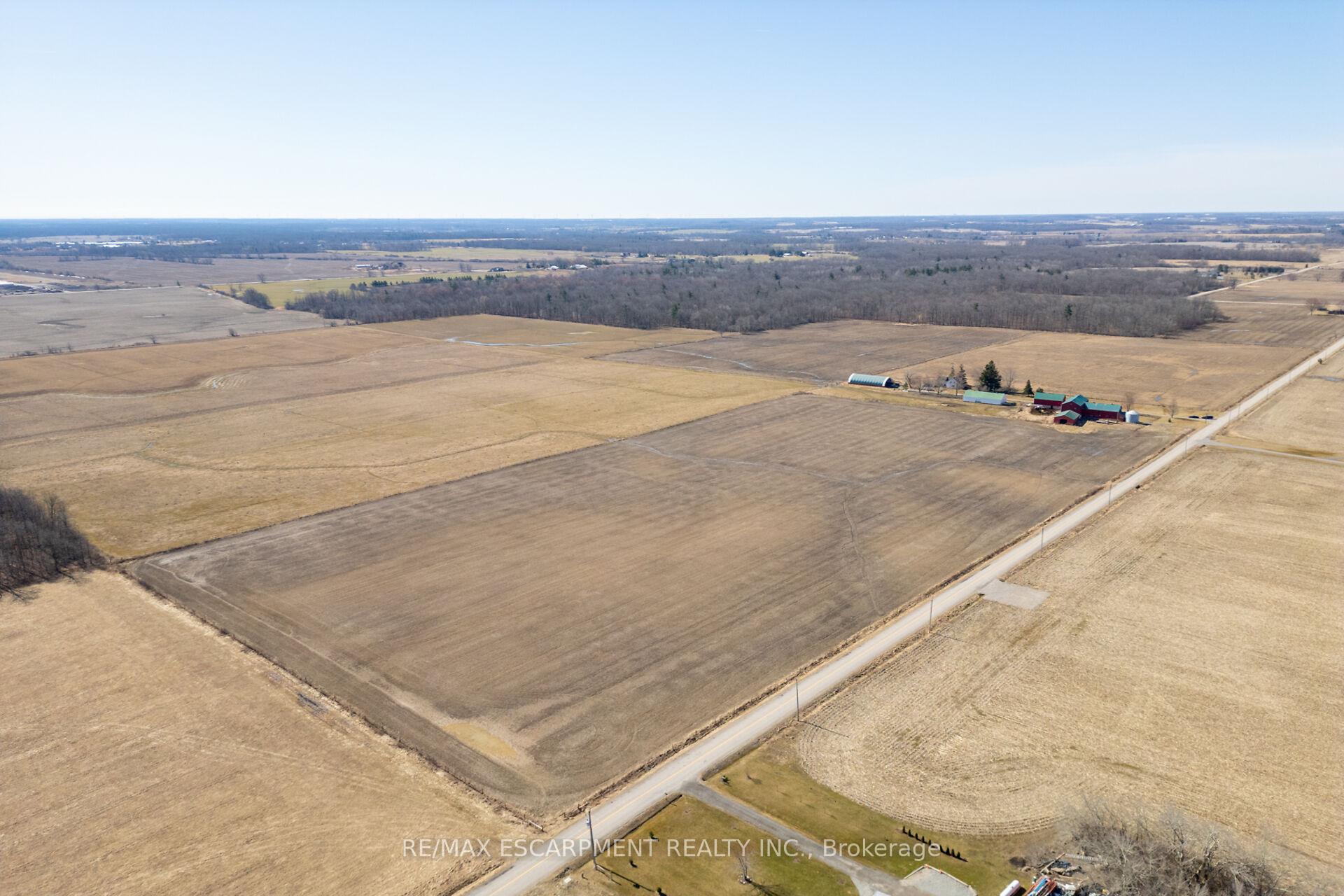Photo 2 of 3412 Young Road, Haldimand — HOMEH
