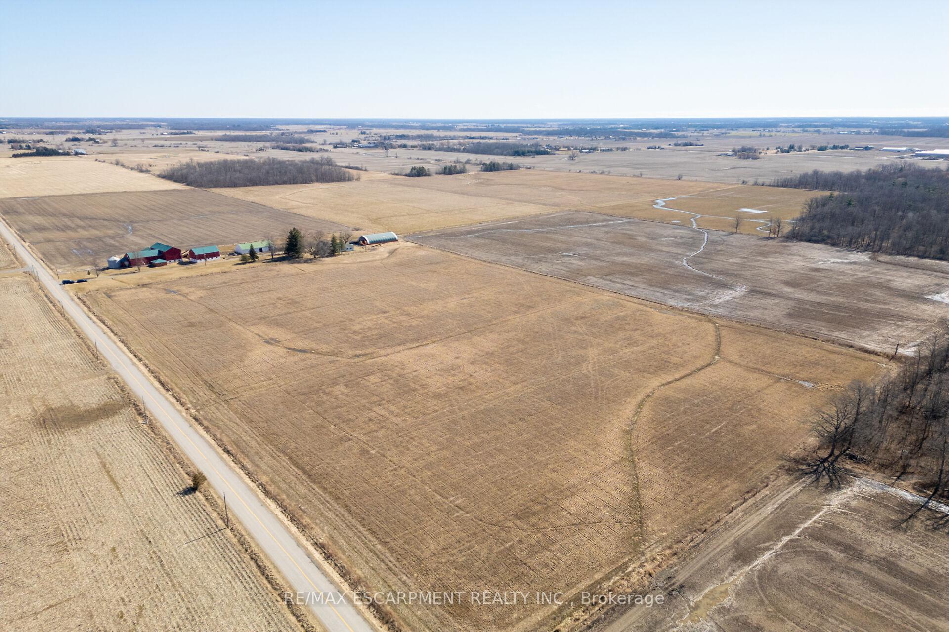 Photo 8 of 3412 Young Road, Haldimand — HOMEH
