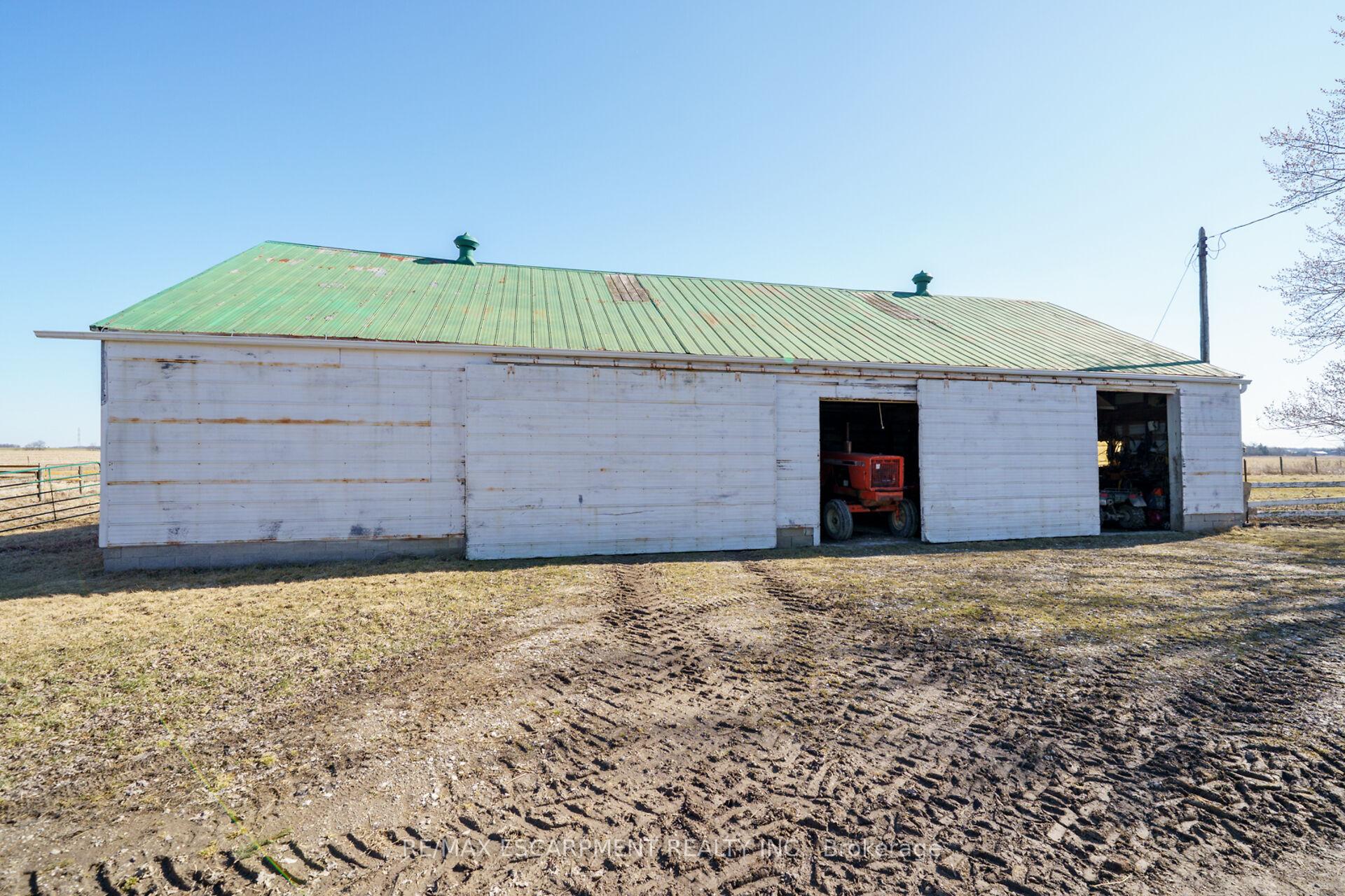 Photo 16 of 3412 Young Road, Haldimand — HOMEH