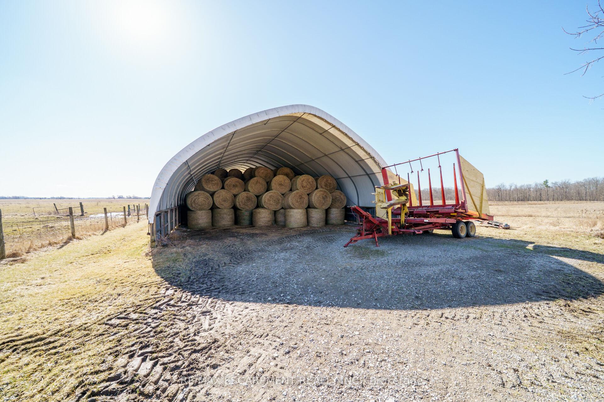 Photo 14 of 3412 Young Road, Haldimand — HOMEH