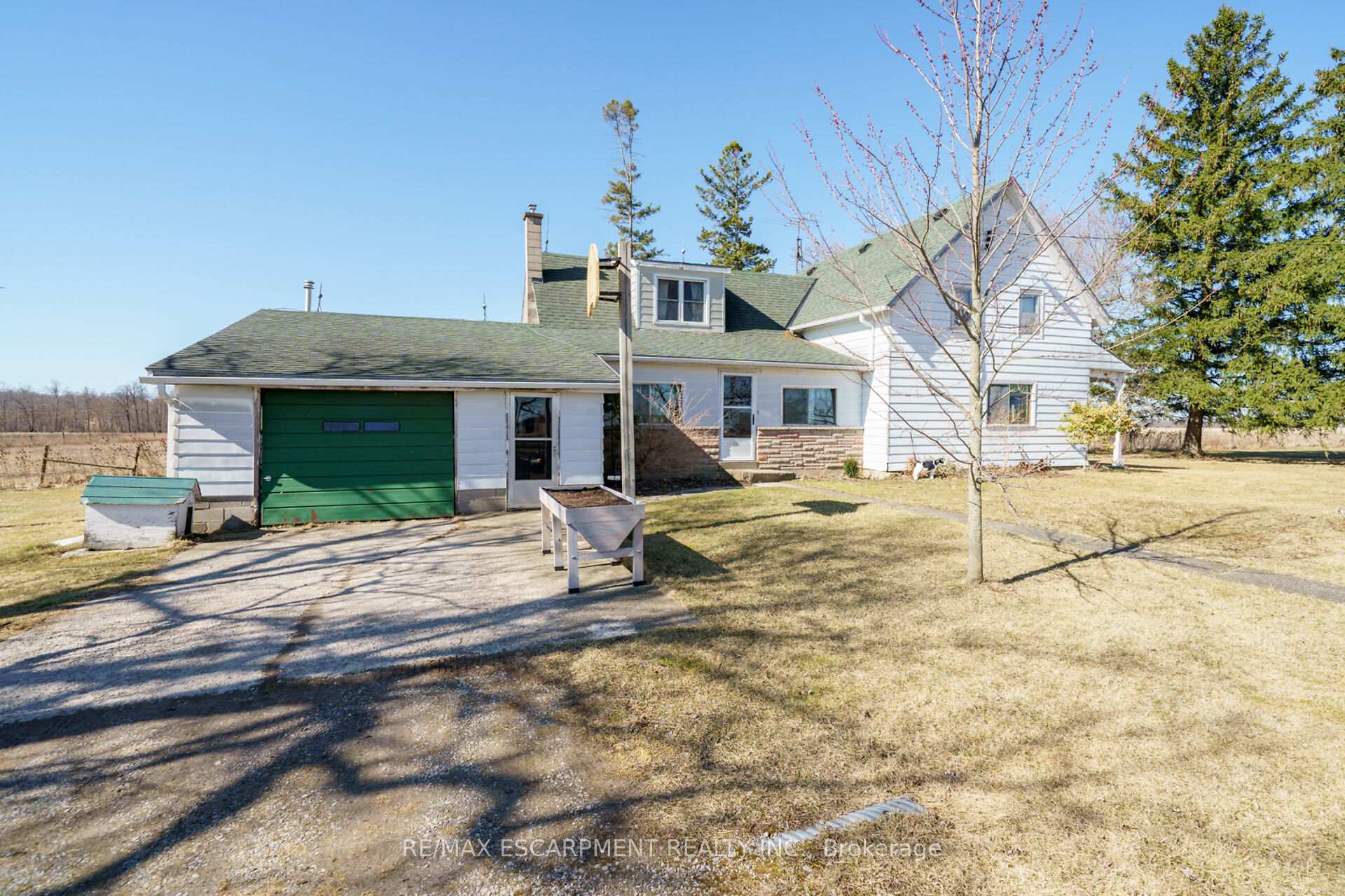 Photo 15 of 3412 Young Road, Haldimand — HOMEH