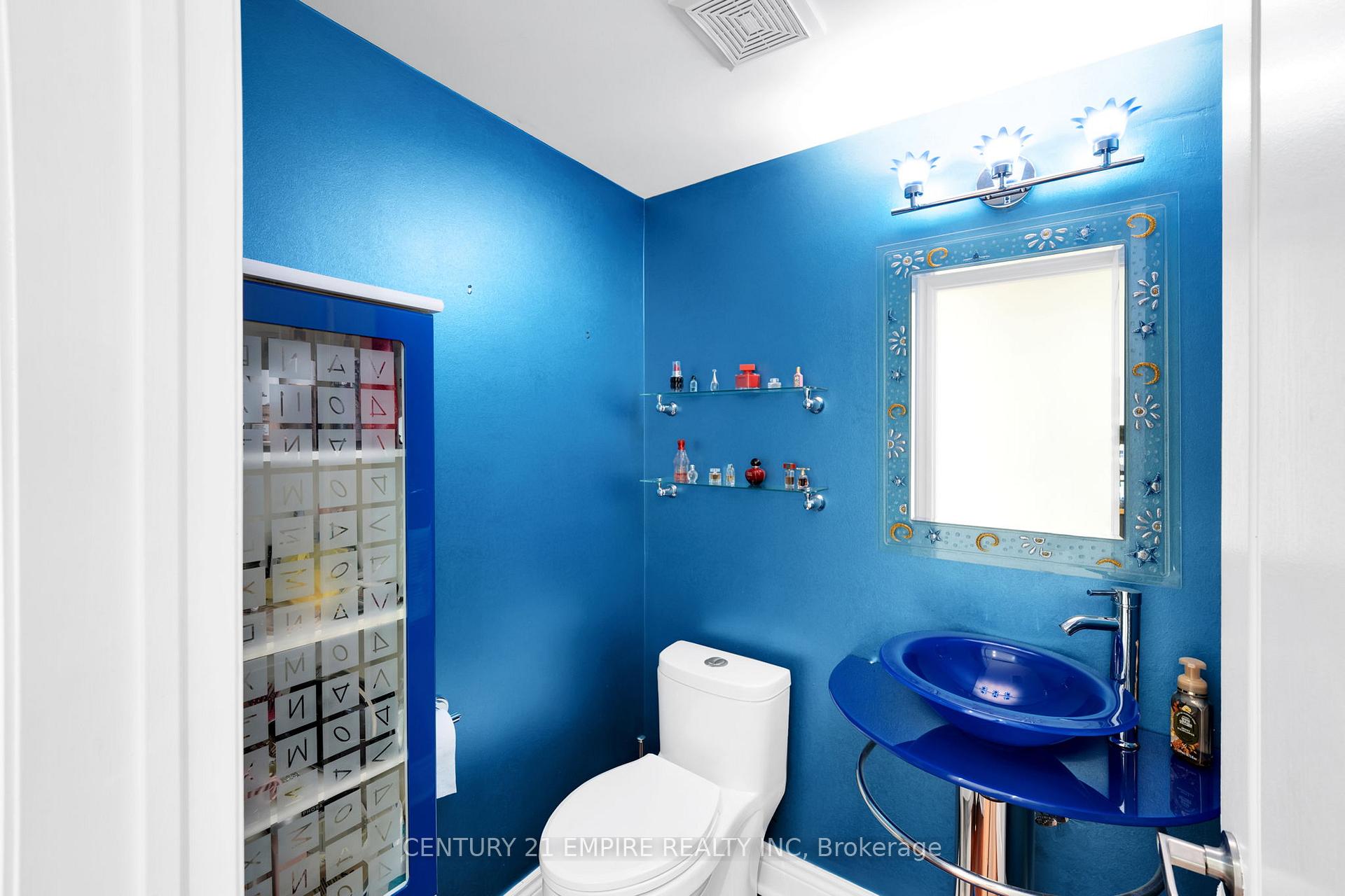 Photo 15 of 157 Venice Gate Drive, Vaughan, Vellore Village — HOMEH