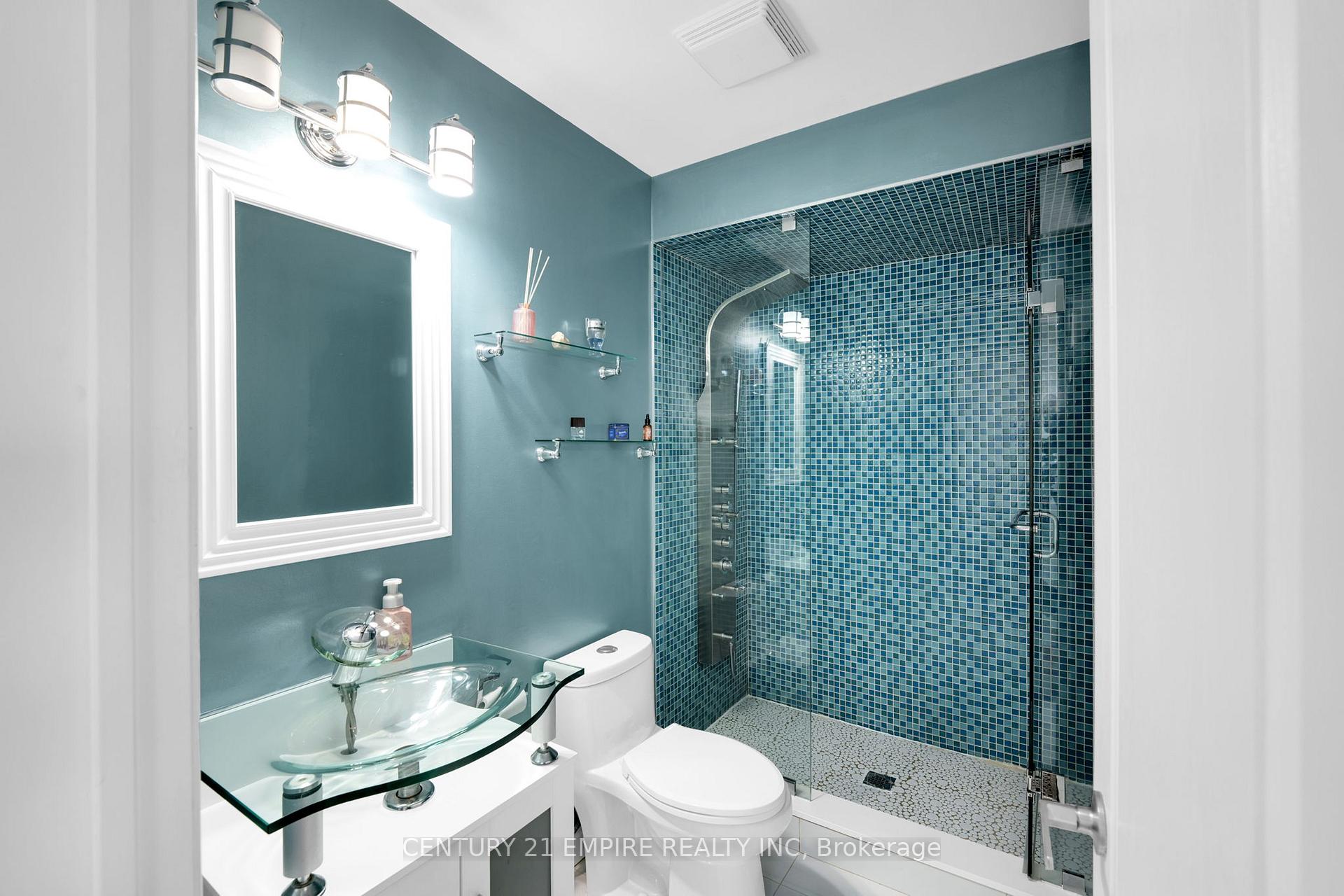 Photo 19 of 157 Venice Gate Drive, Vaughan, Vellore Village — HOMEH
