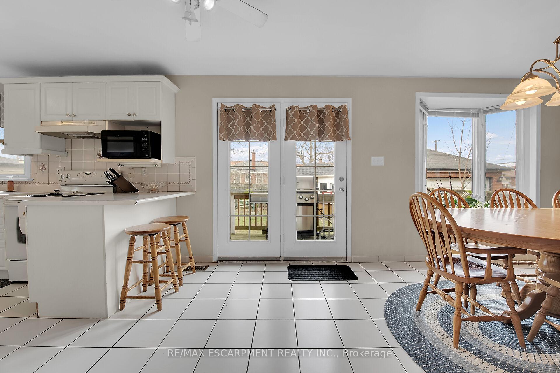 Photo 30 of 11 Sheridan Drive, Hamilton, Hill Park — HOMEH