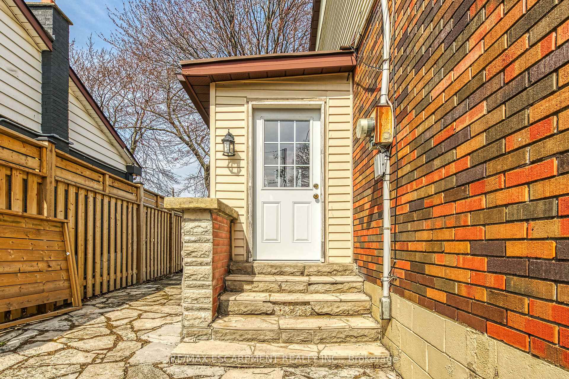 Photo 46 of 11 Sheridan Drive, Hamilton, Hill Park — HOMEH
