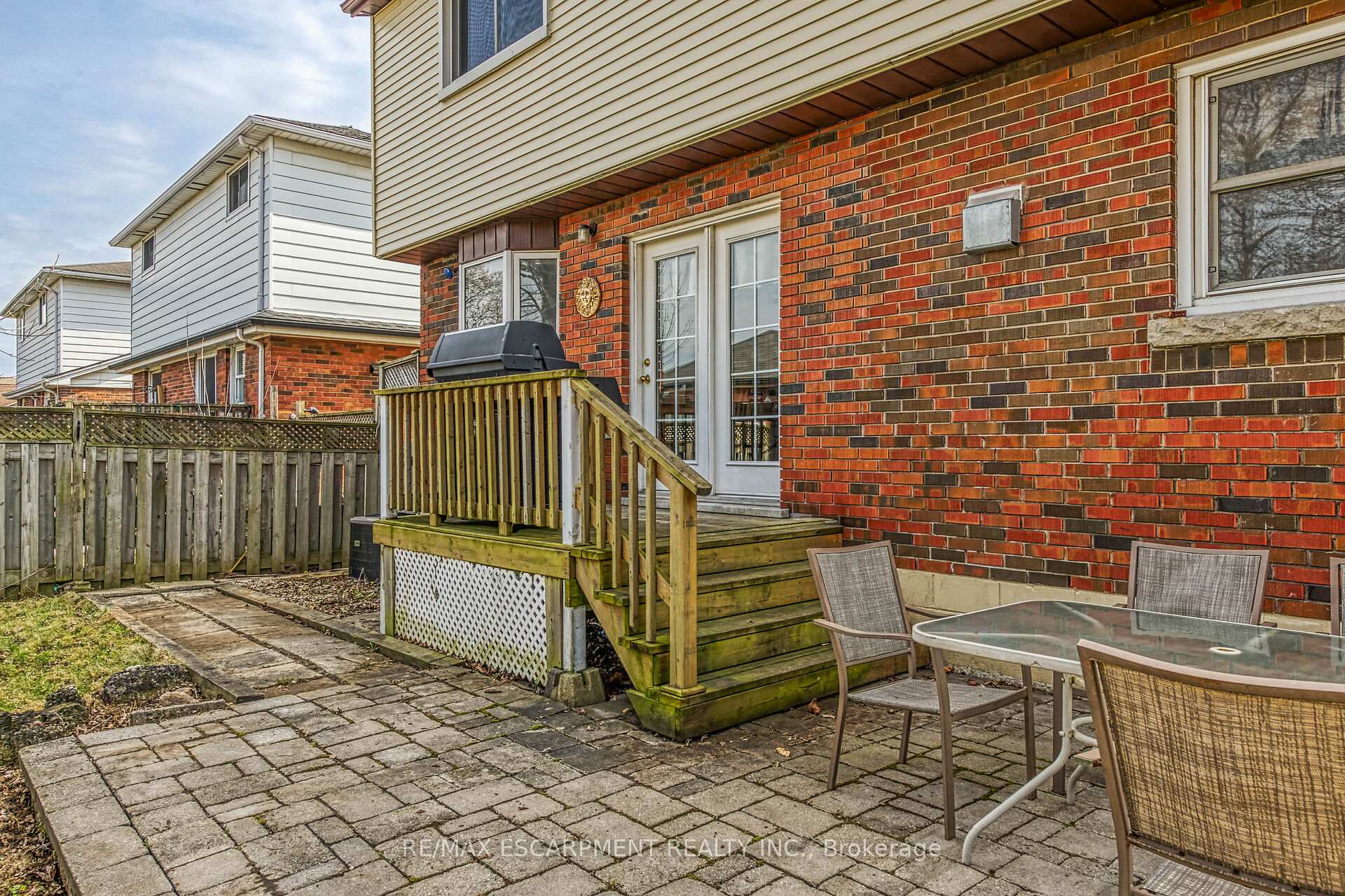 Photo 33 of 11 Sheridan Drive, Hamilton, Hill Park — HOMEH