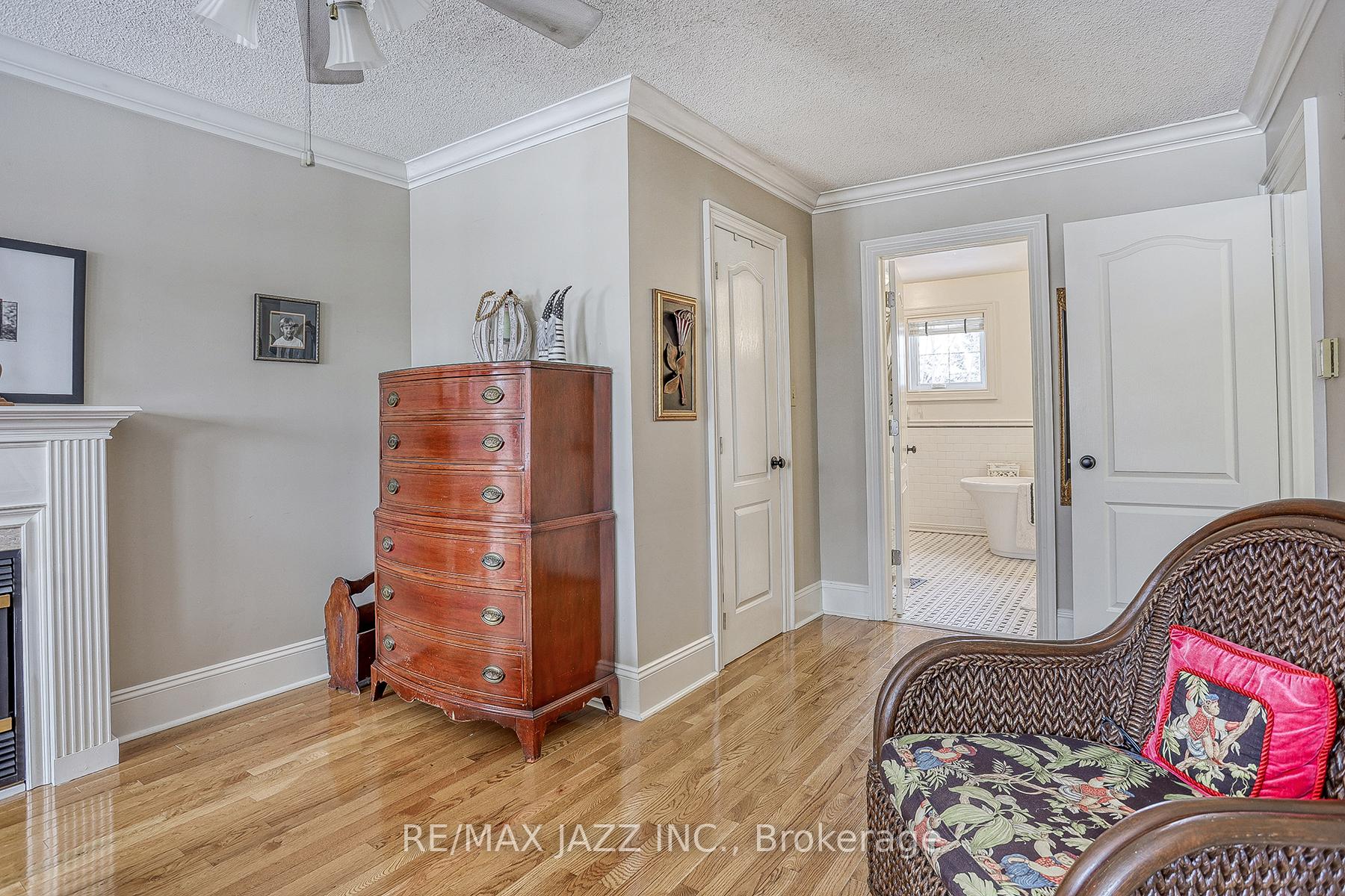 Photo 30 of 8 Irwin Drive, Whitby, Downtown Whitby — HOMEH