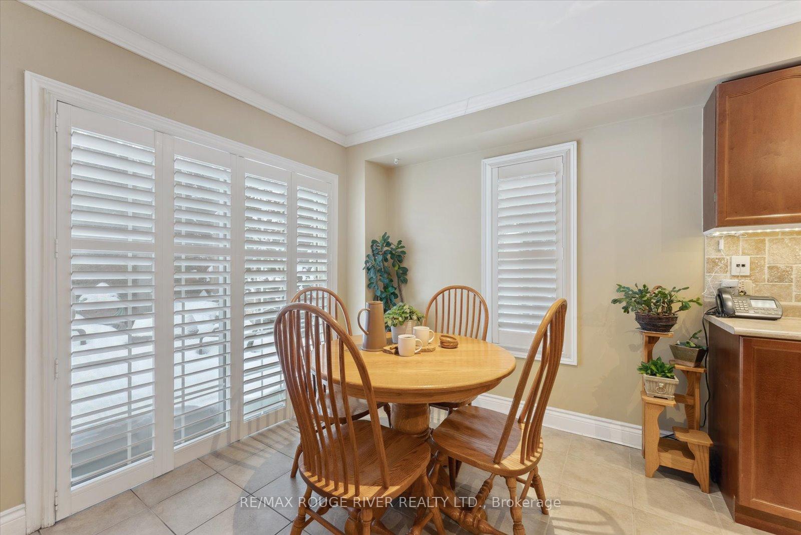 Photo 12 of 31 Barchester Crescent, Whitby, Brooklin — HOMEH