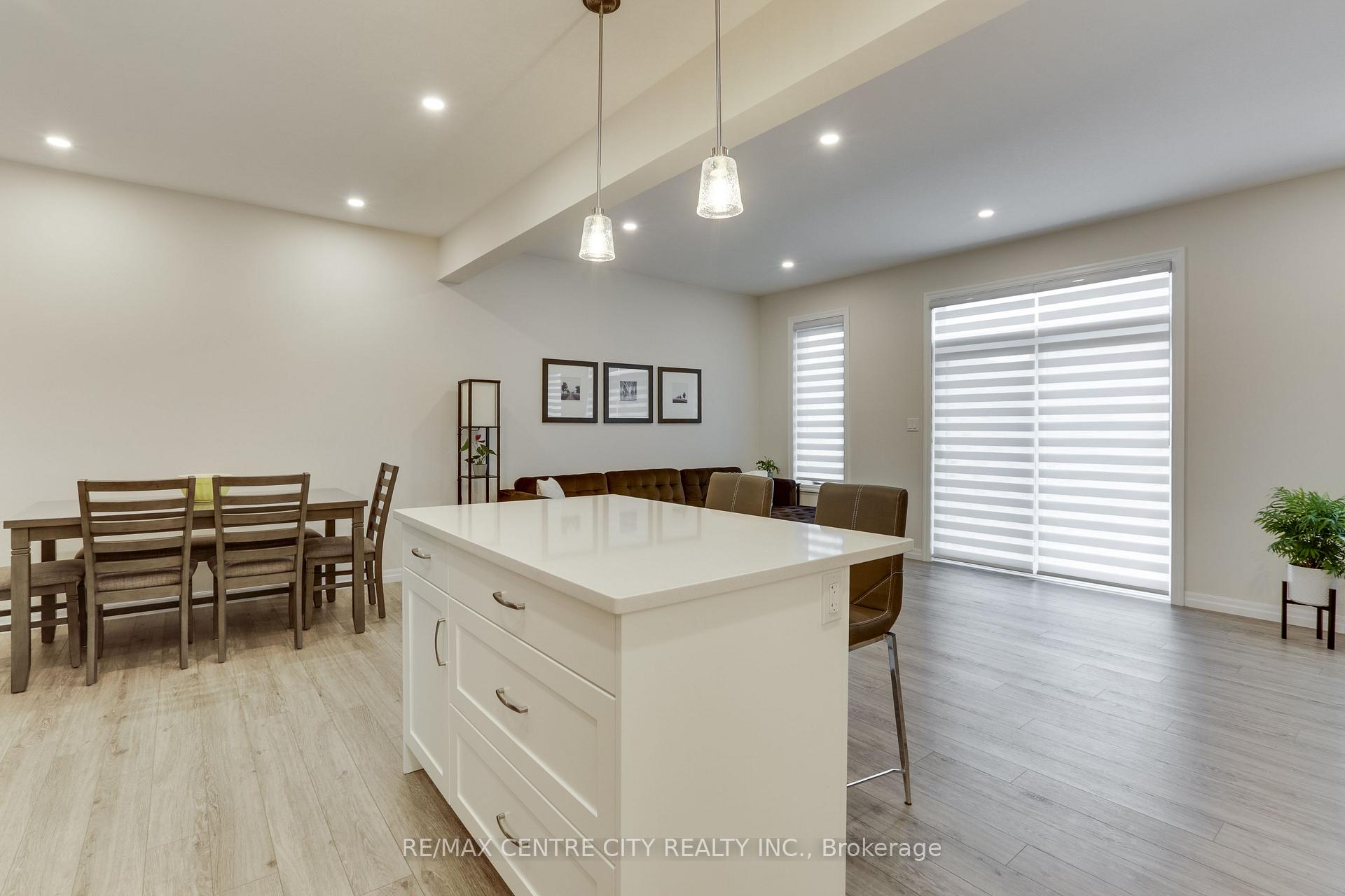 Photo 21 of 210 Renaissance Drive, St. Thomas — HOMEH