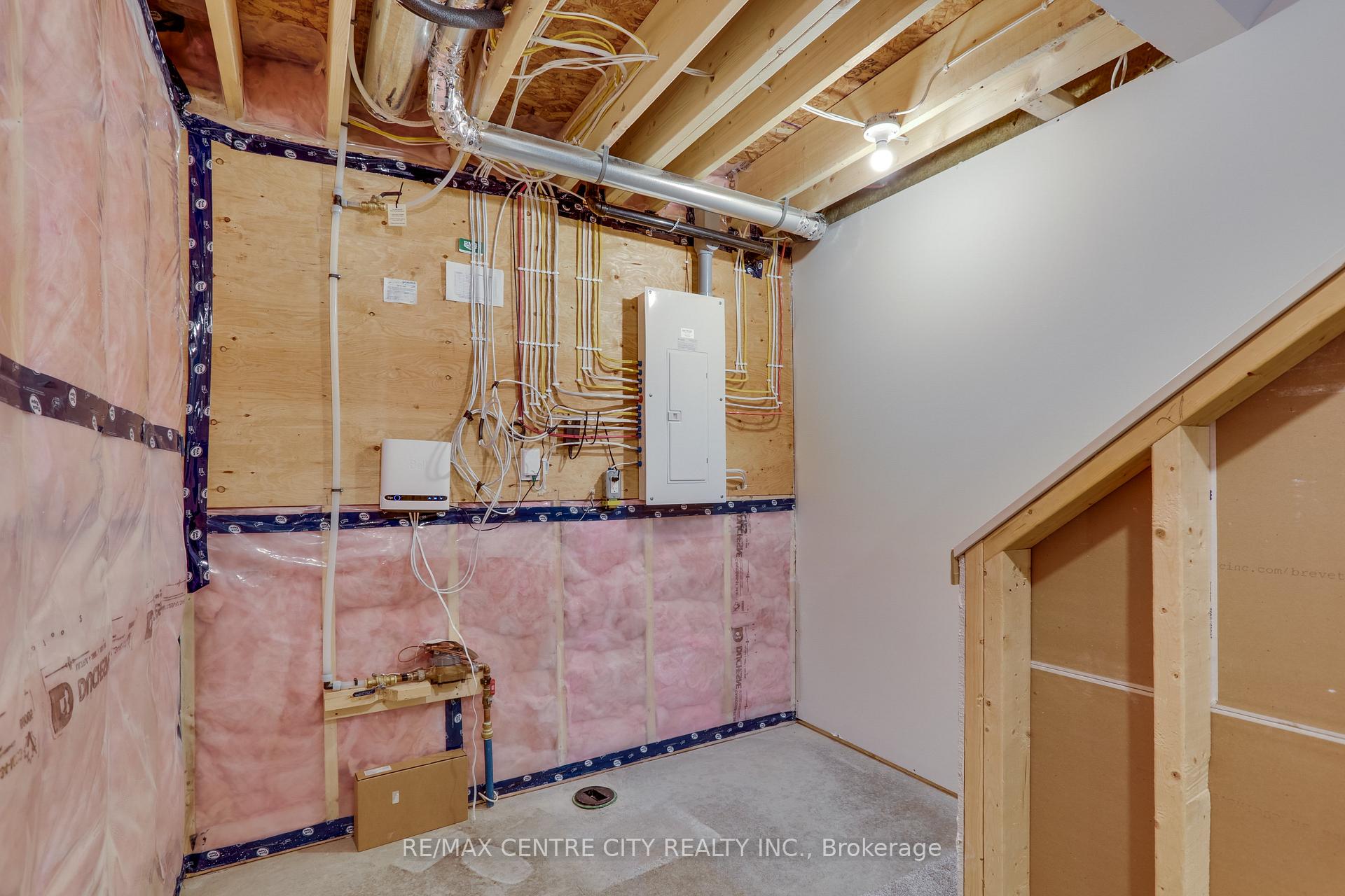 Photo 35 of 210 Renaissance Drive, St. Thomas — HOMEH