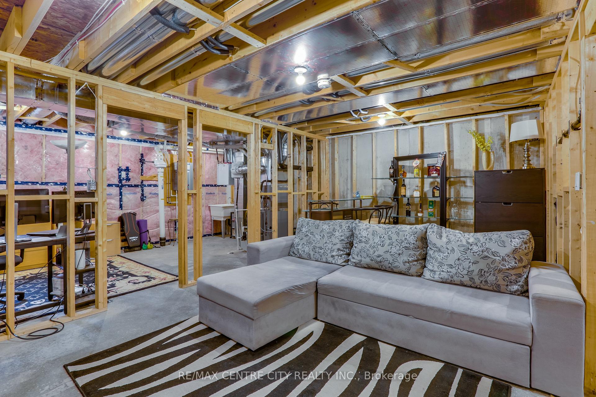 Photo 36 of 210 Renaissance Drive, St. Thomas — HOMEH
