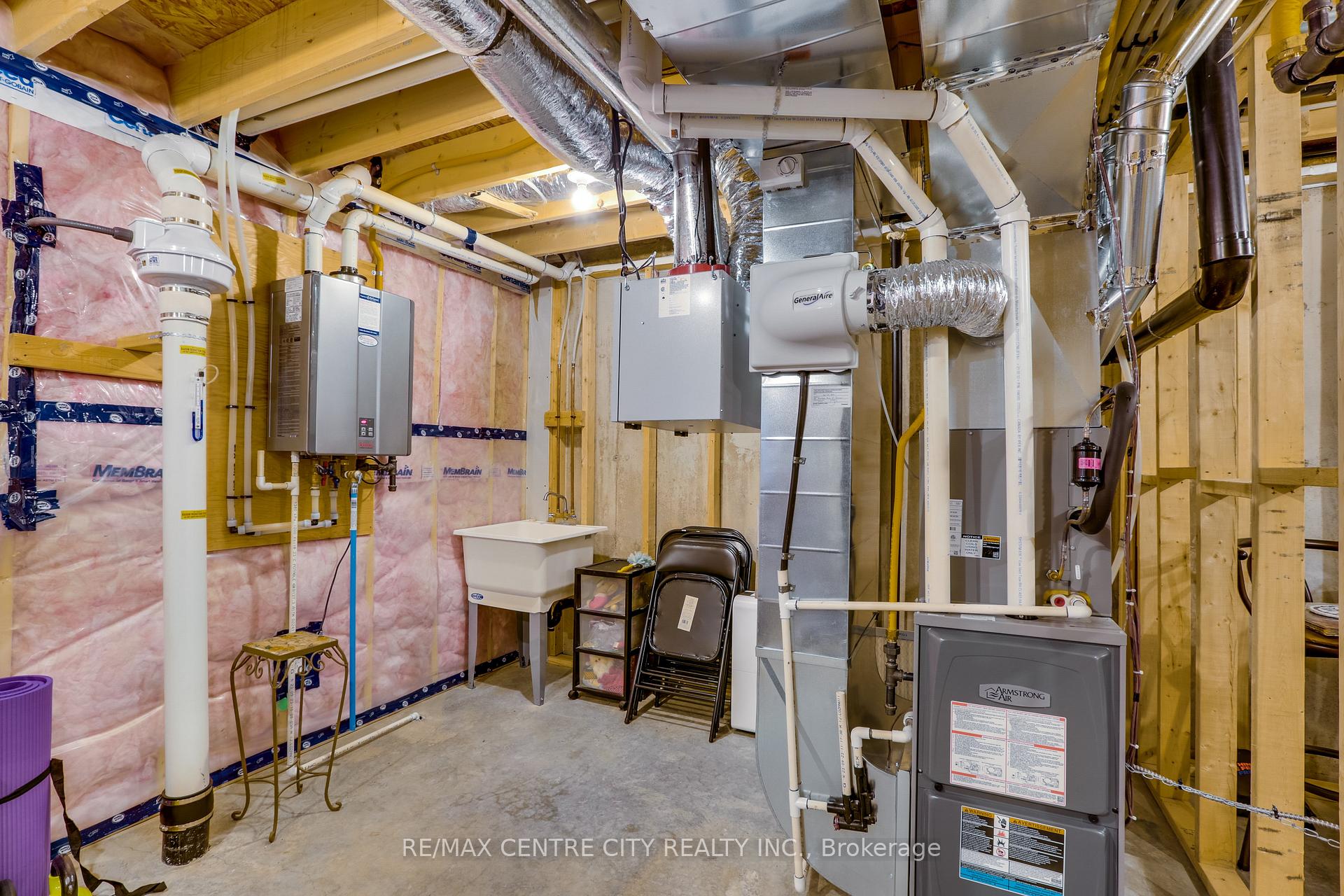 Photo 41 of 210 Renaissance Drive, St. Thomas — HOMEH