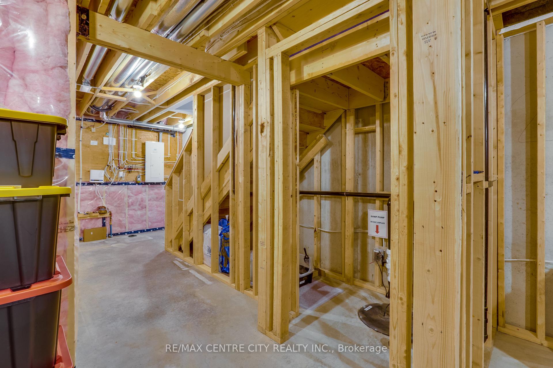 Photo 37 of 210 Renaissance Drive, St. Thomas — HOMEH