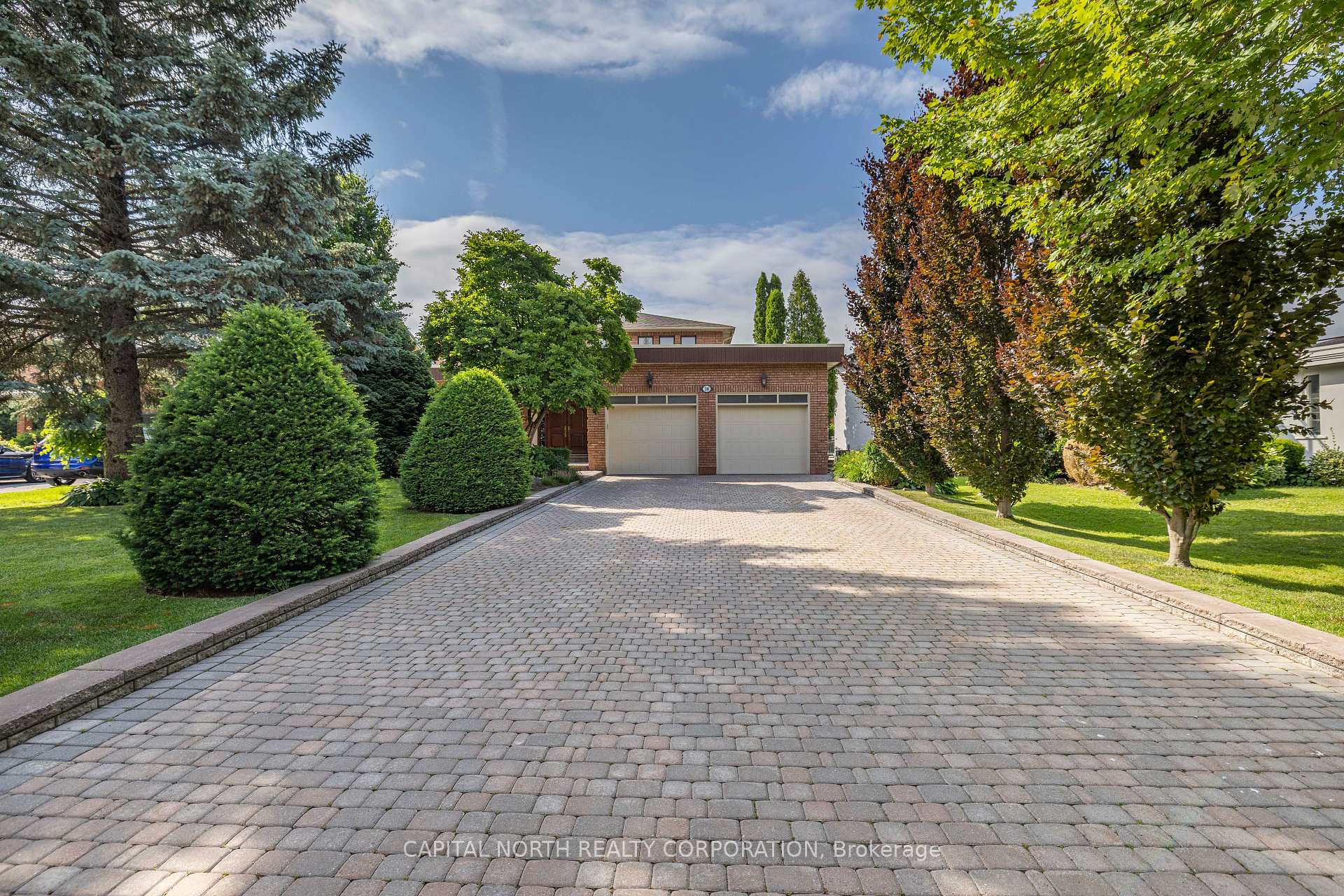 Photo 2 of 38 Queen Post Drive, Vaughan, East Woodbridge — HOMEH
