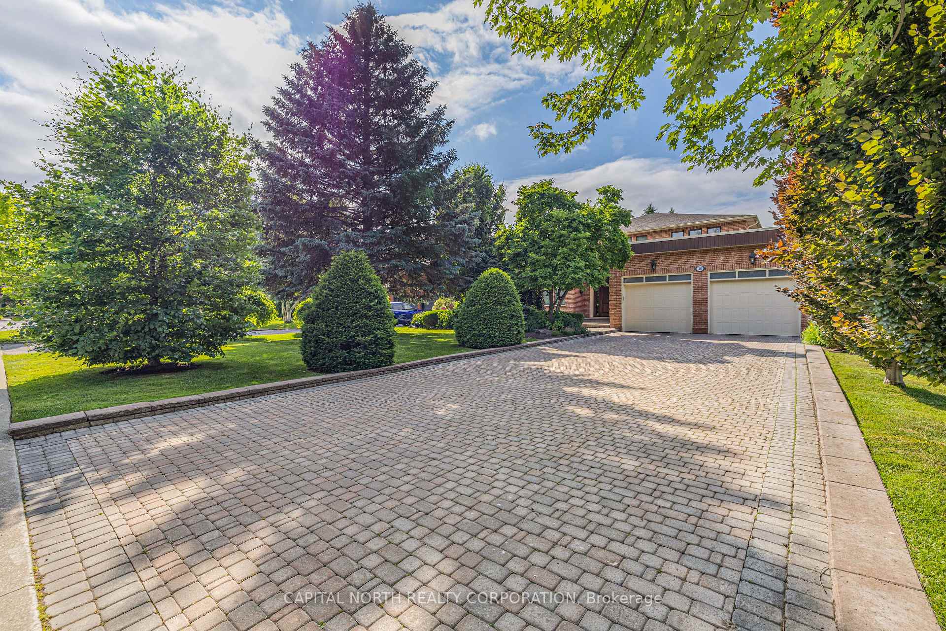 Photo 35 of 38 Queen Post Drive, Vaughan, East Woodbridge — HOMEH