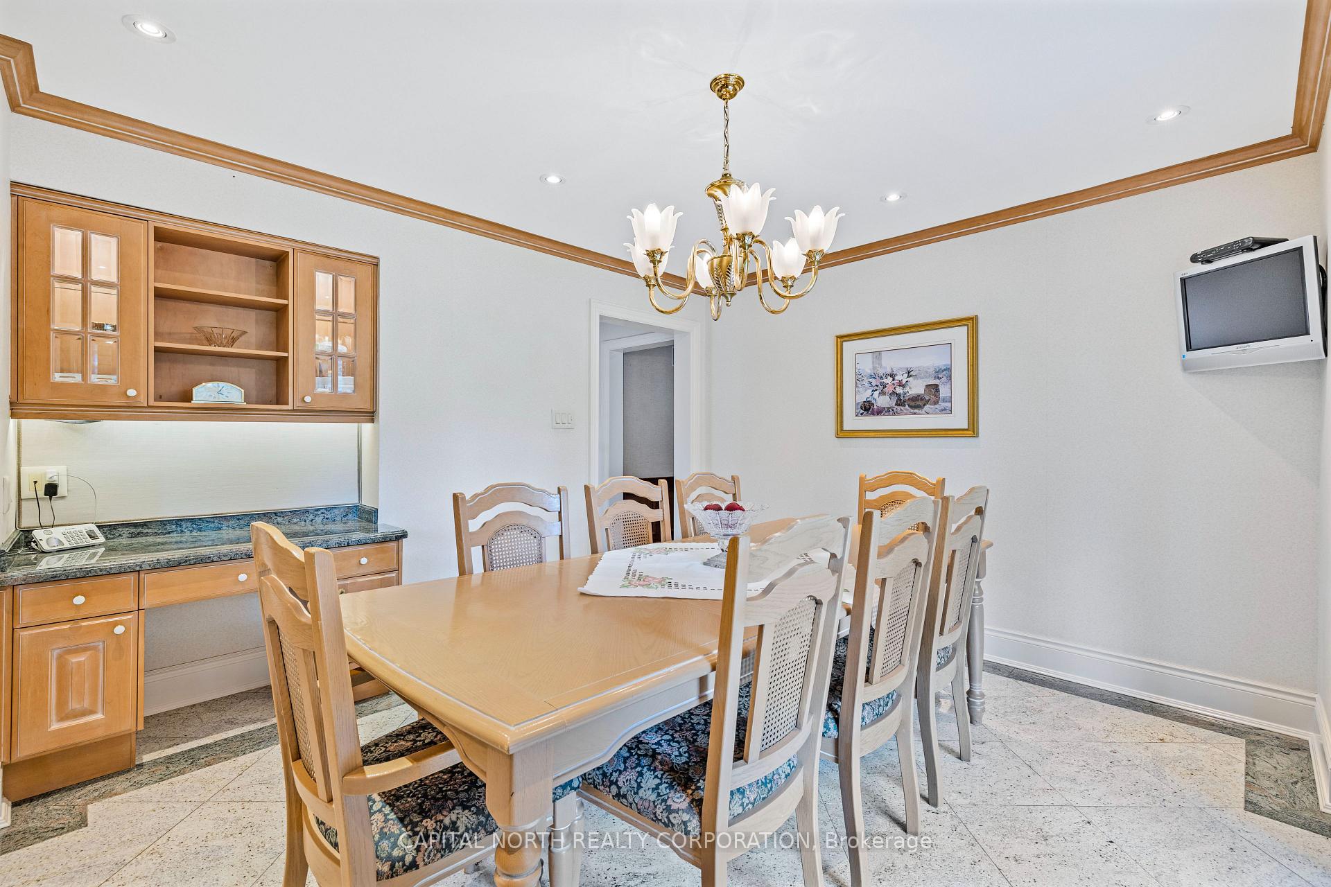Photo 11 of 38 Queen Post Drive, Vaughan, East Woodbridge — HOMEH