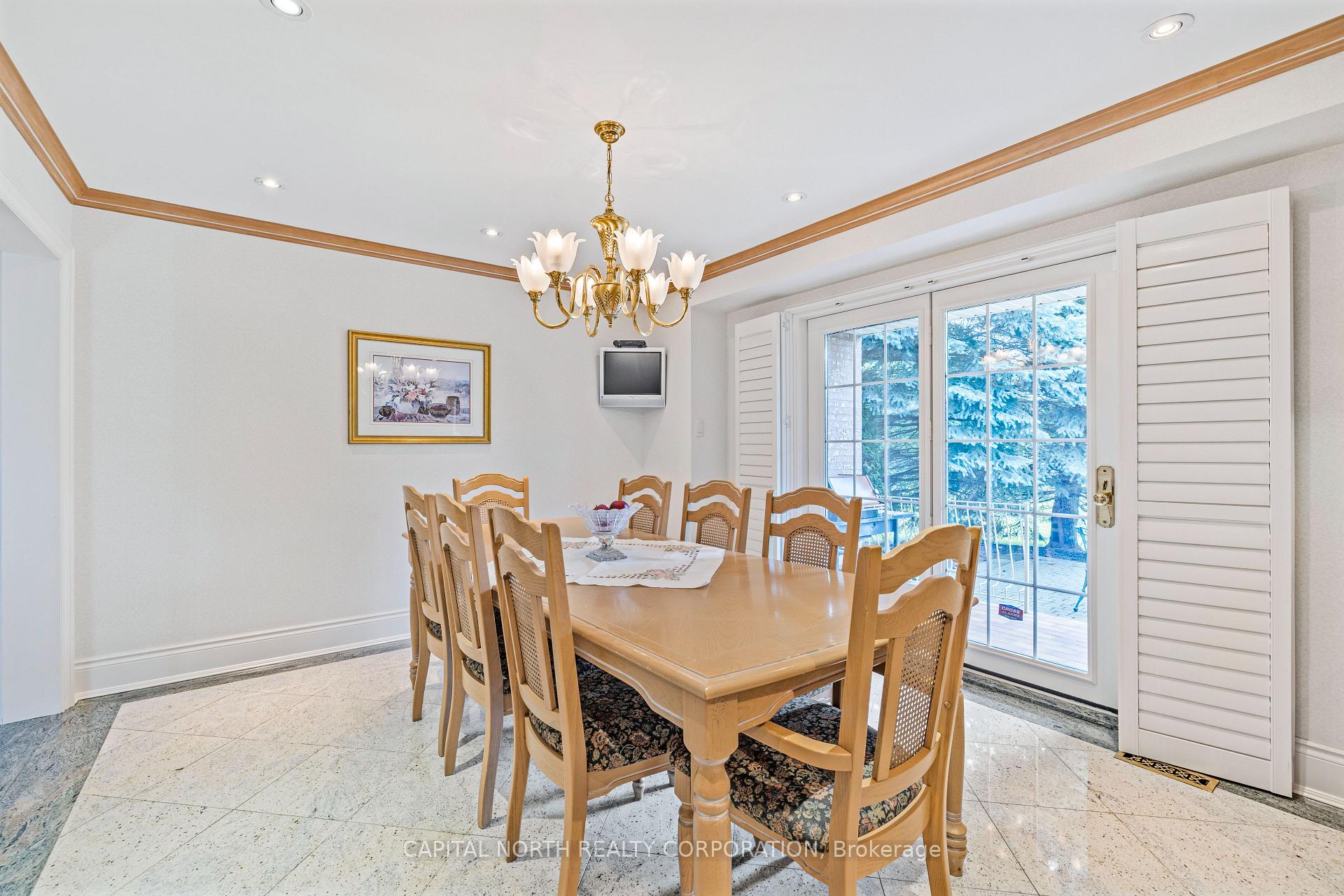 Photo 21 of 38 Queen Post Drive, Vaughan, East Woodbridge — HOMEH