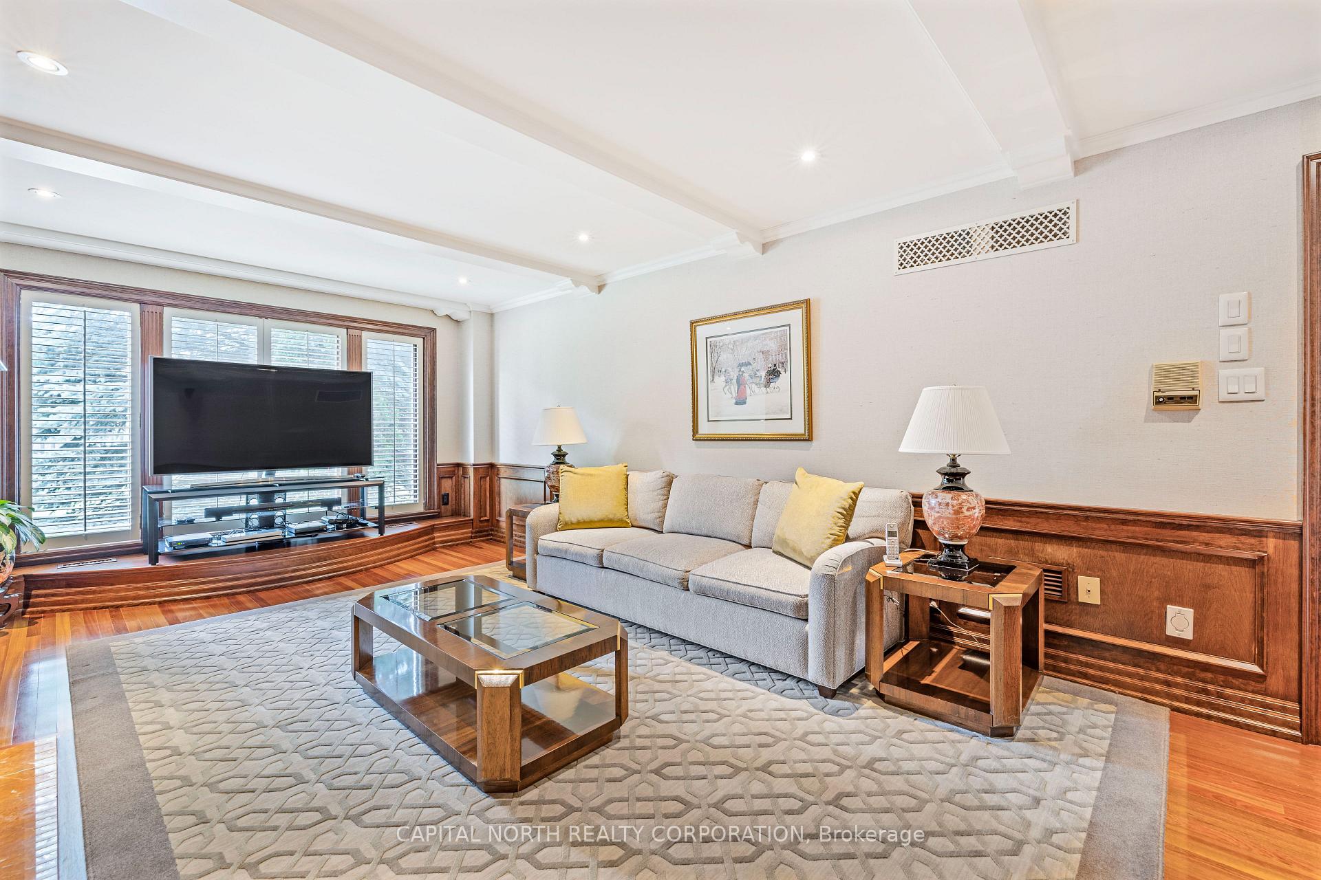 Photo 10 of 38 Queen Post Drive, Vaughan, East Woodbridge — HOMEH