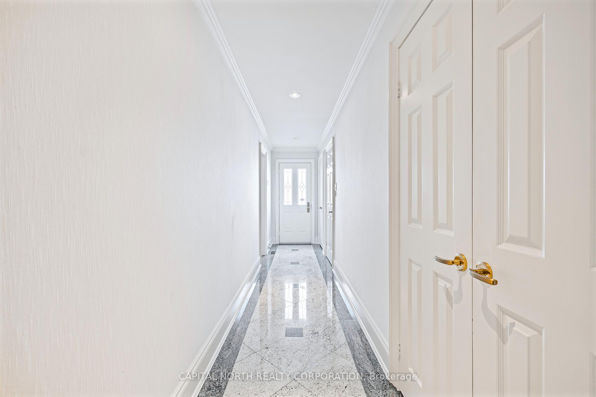 Photo 34 of 38 Queen Post Drive, Vaughan, East Woodbridge — HOMEH