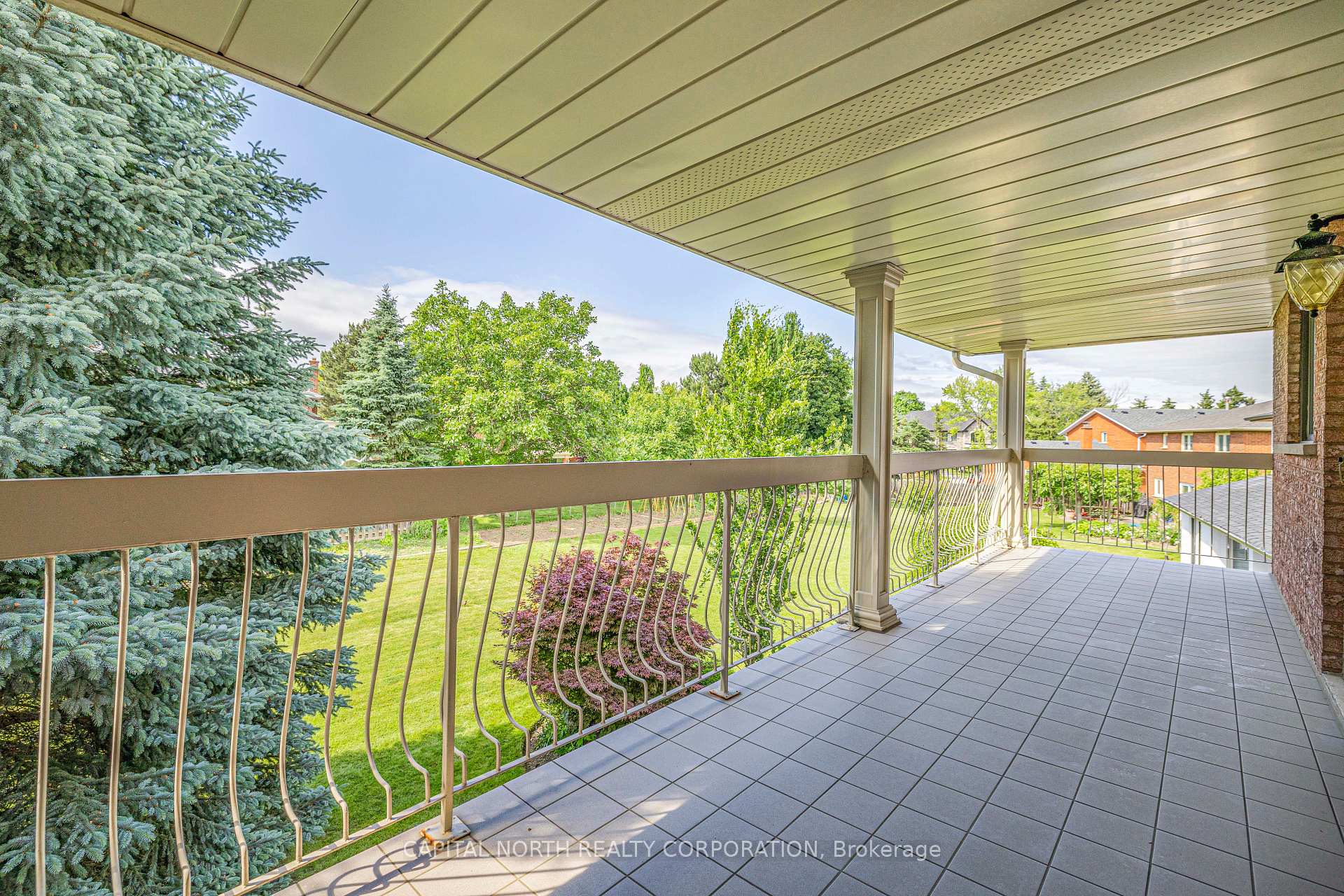 Photo 23 of 38 Queen Post Drive, Vaughan, East Woodbridge — HOMEH