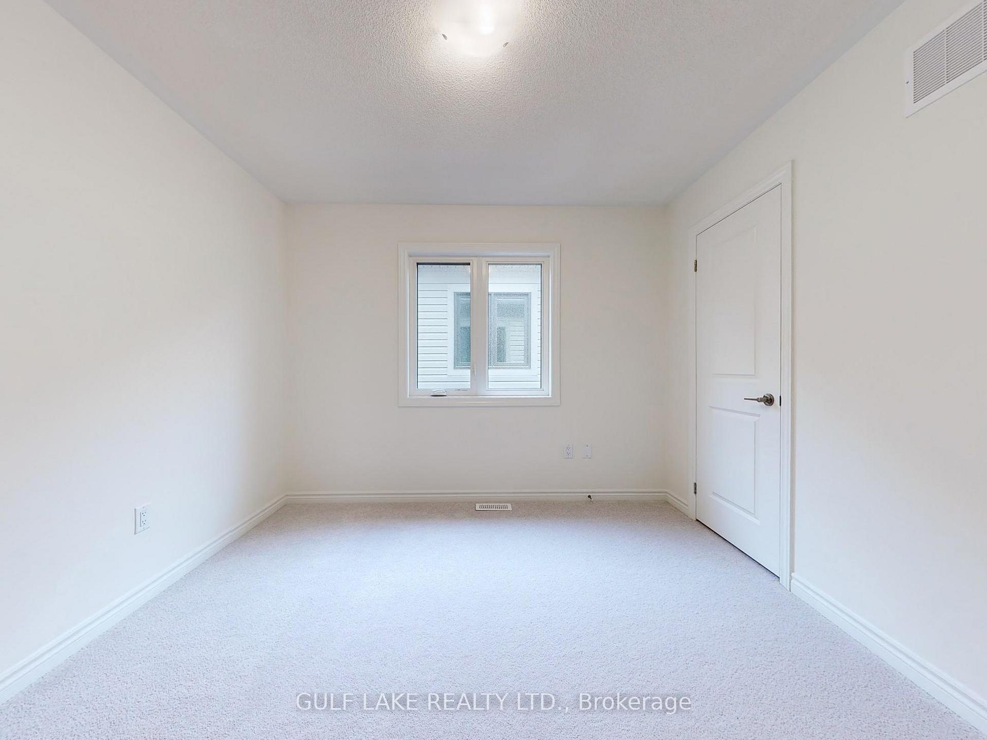 Photo 17 of 54 Phoenix Boulevard, Barrie, Rural Barrie Southeast — HOMEH