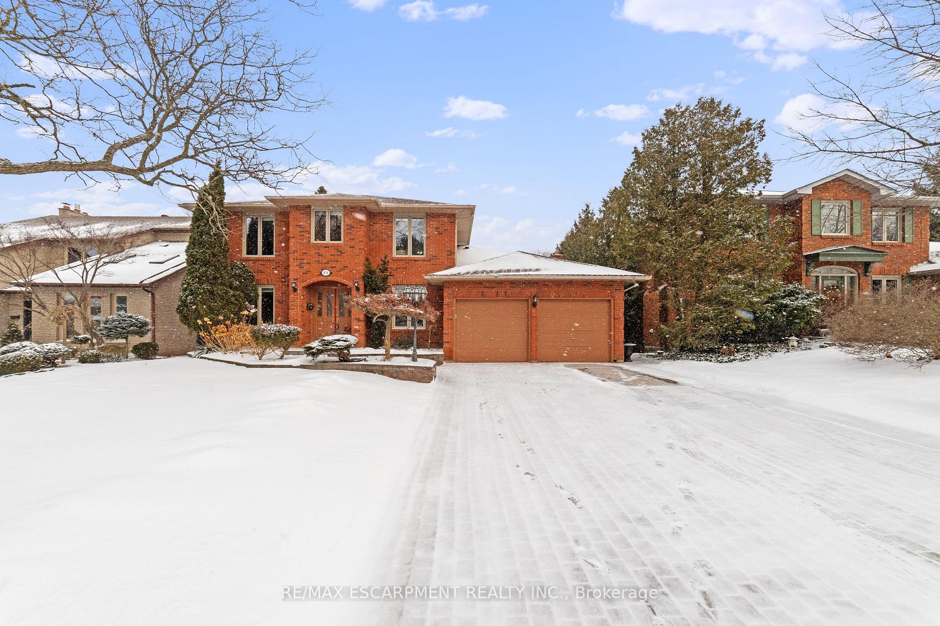 Photo 4 of 274 Lloyminn Avenue, Hamilton, Ancaster — HOMEH