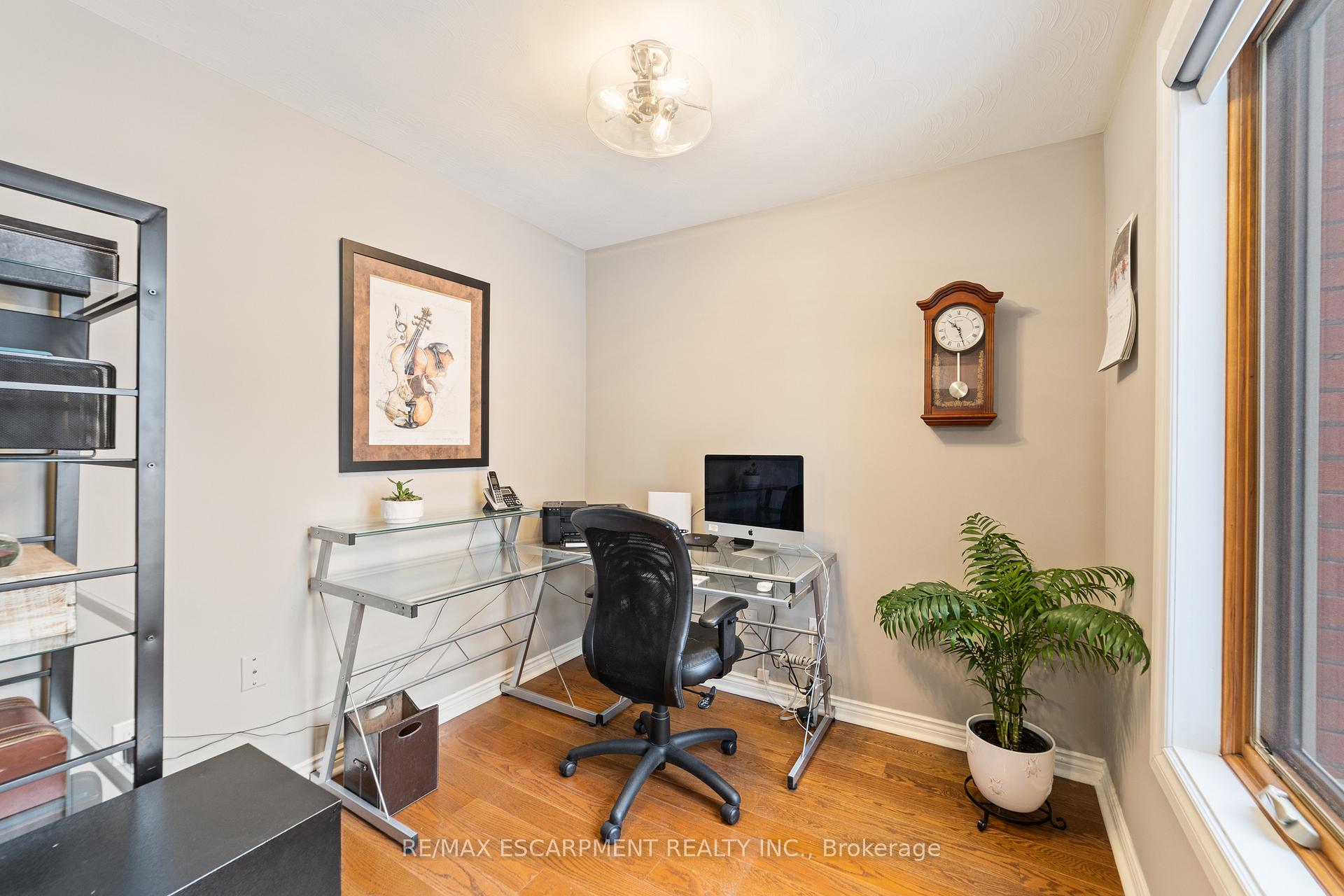 Photo 17 of 274 Lloyminn Avenue, Hamilton, Ancaster — HOMEH