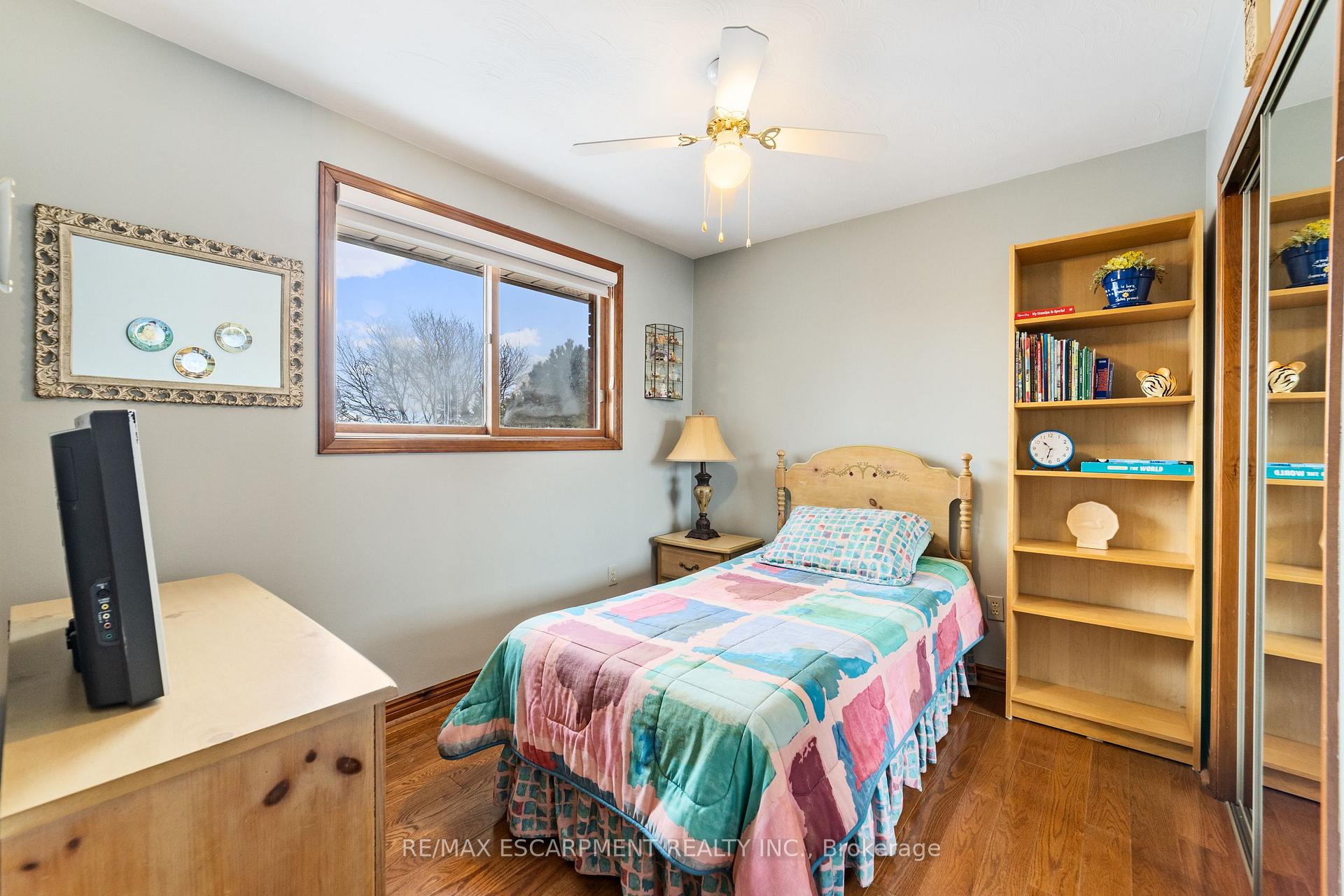 Photo 19 of 274 Lloyminn Avenue, Hamilton, Ancaster — HOMEH