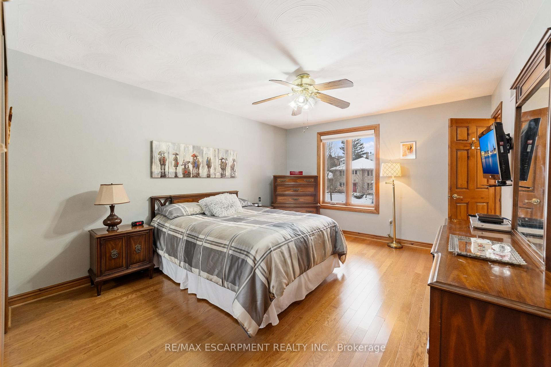 Photo 23 of 274 Lloyminn Avenue, Hamilton, Ancaster — HOMEH