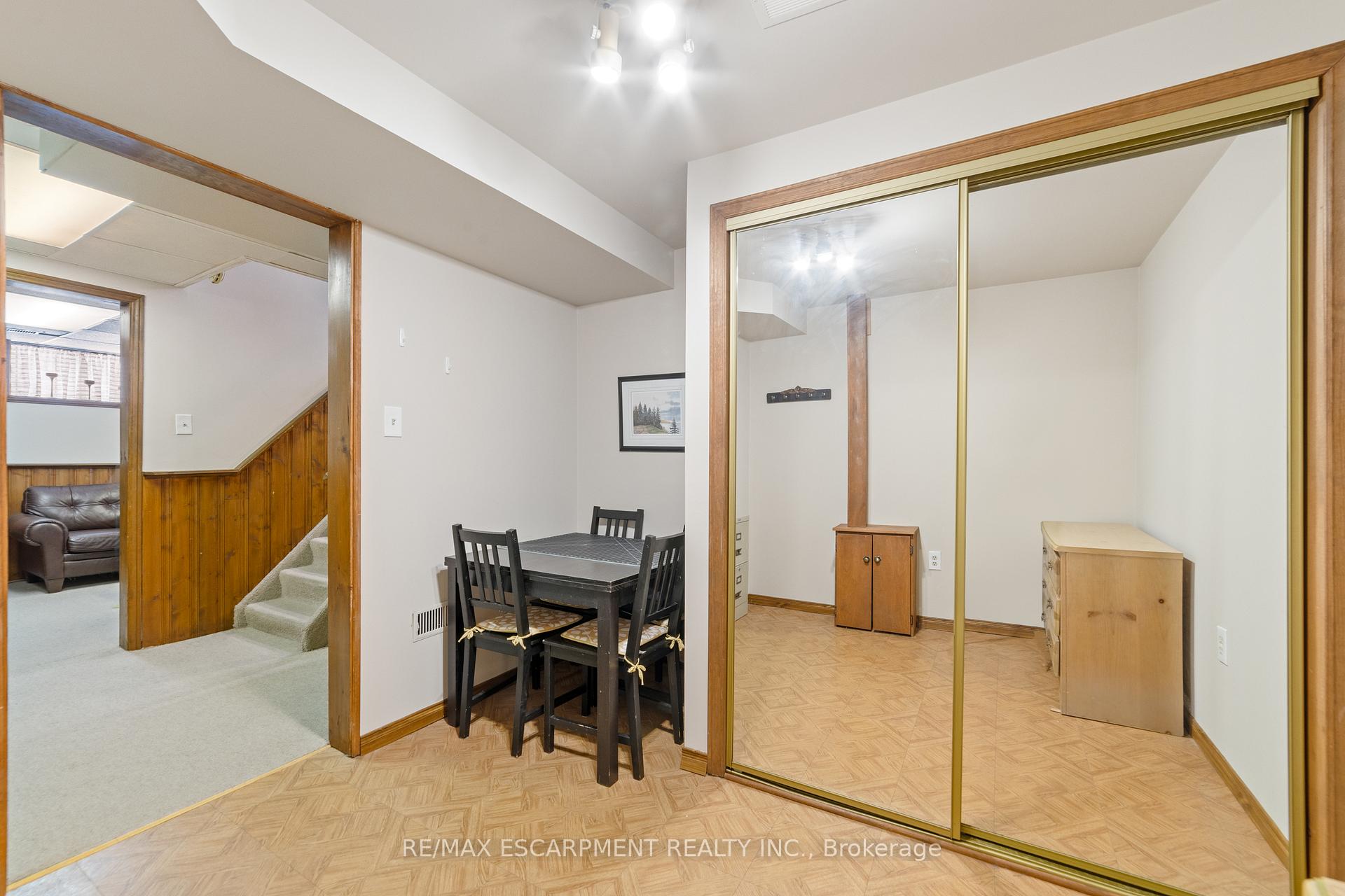 Photo 28 of 274 Lloyminn Avenue, Hamilton, Ancaster — HOMEH