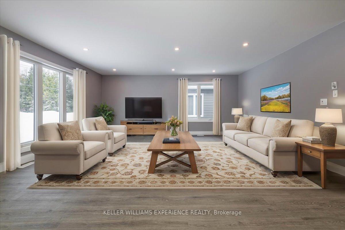 Photo 10 of 141 Pine Street W, Gravenhurst, Muskoka (S) — HOMEH