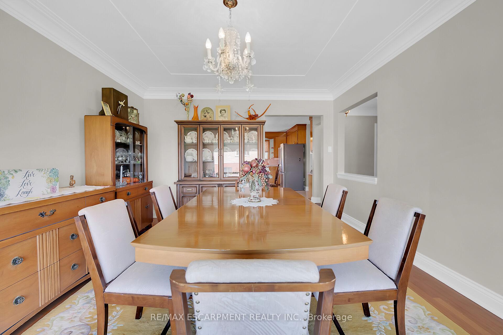 Photo 15 of 45 James Avenue, Hamilton, Stoney Creek — HOMEH