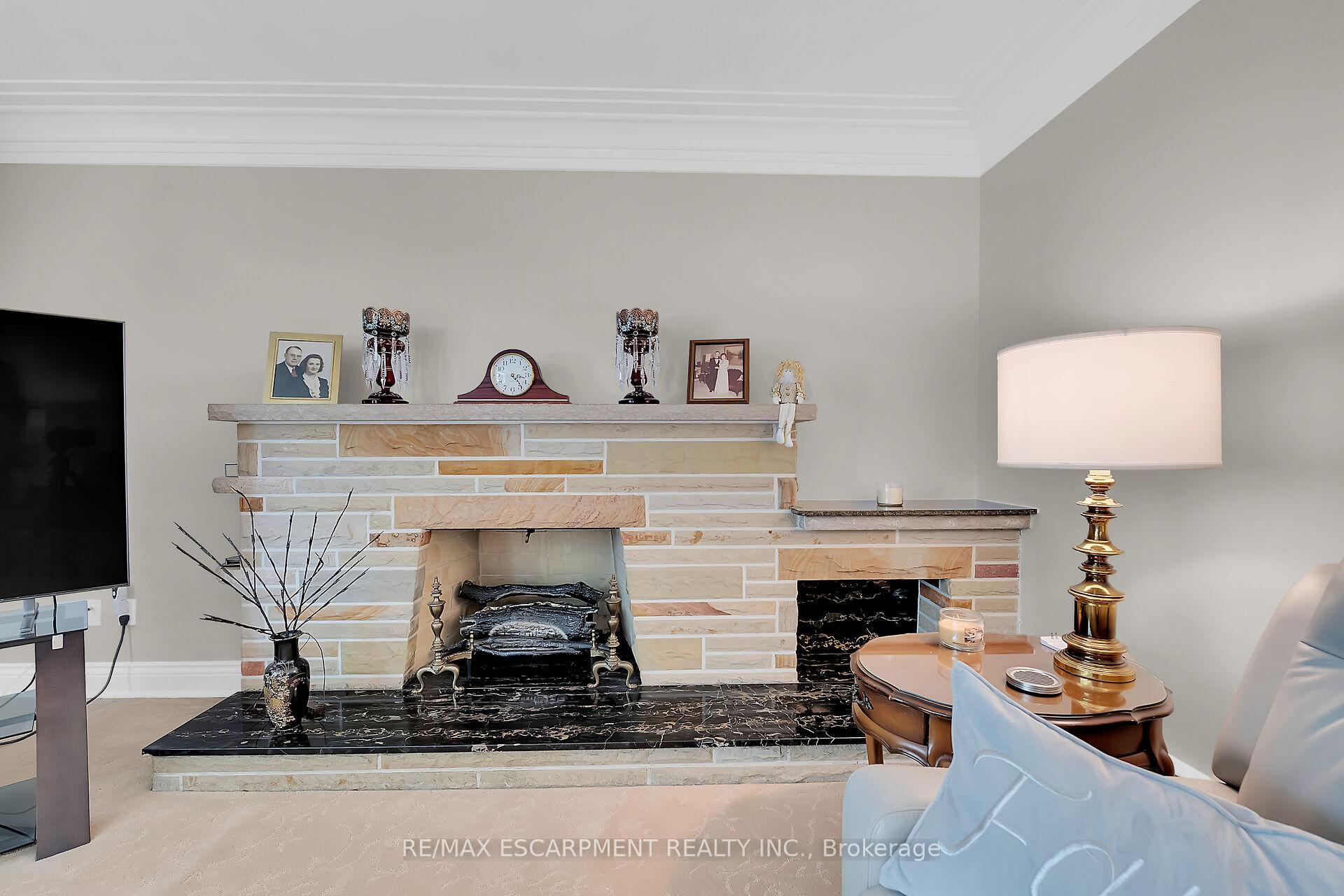 Photo 18 of 45 James Avenue, Hamilton, Stoney Creek — HOMEH