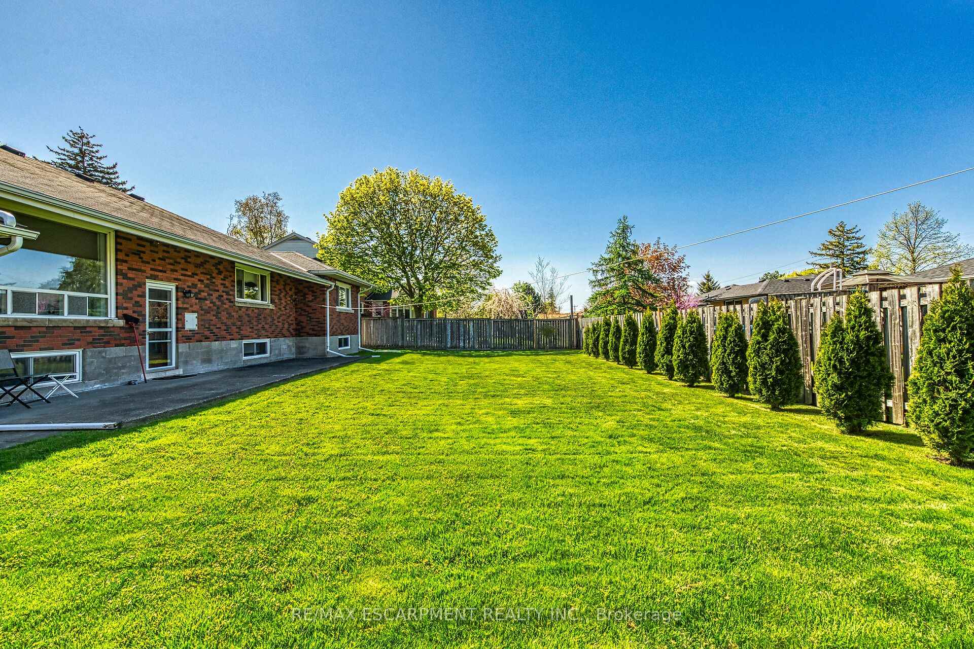 Photo 42 of 45 James Avenue, Hamilton, Stoney Creek — HOMEH