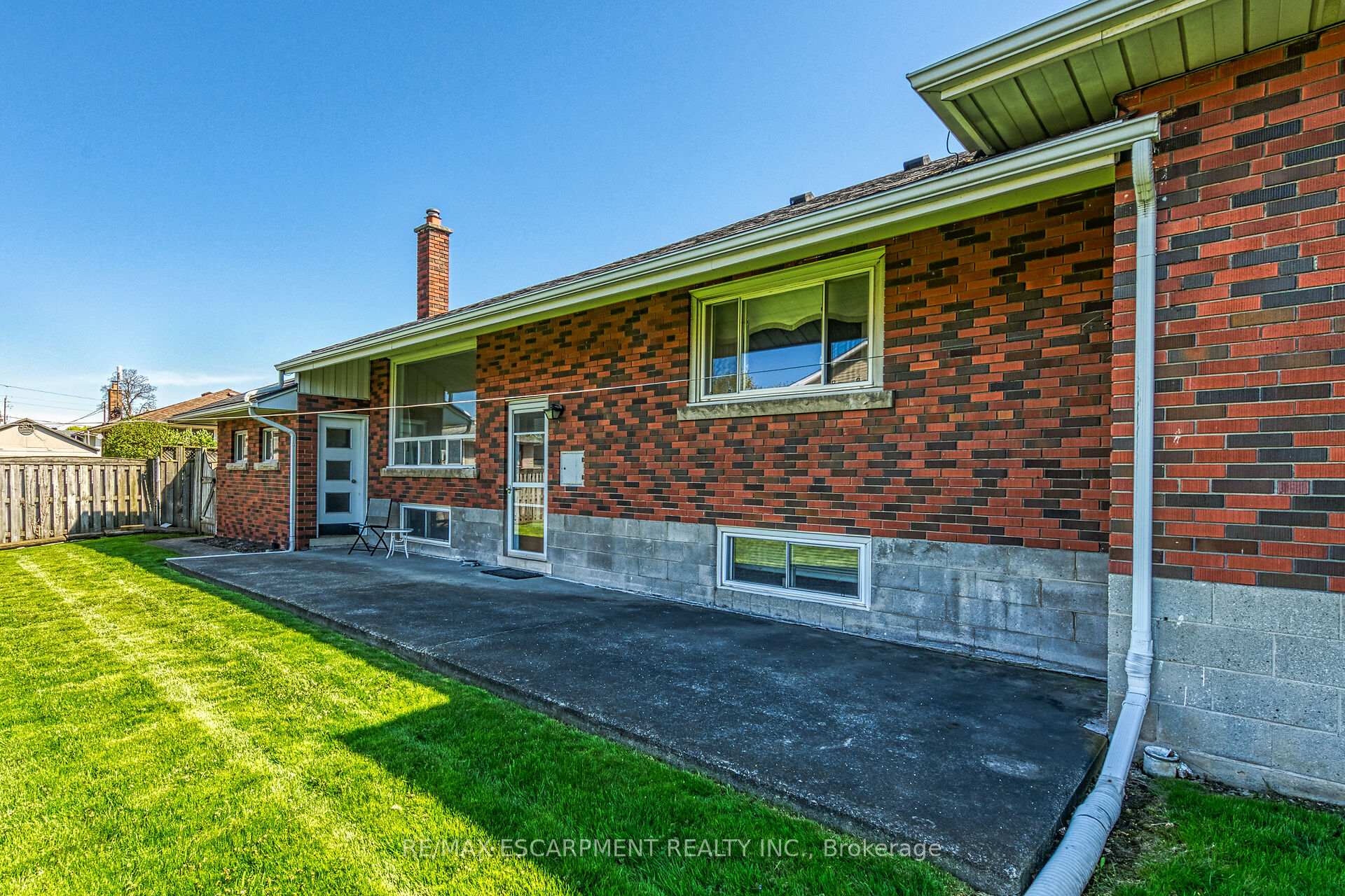 Photo 44 of 45 James Avenue, Hamilton, Stoney Creek — HOMEH