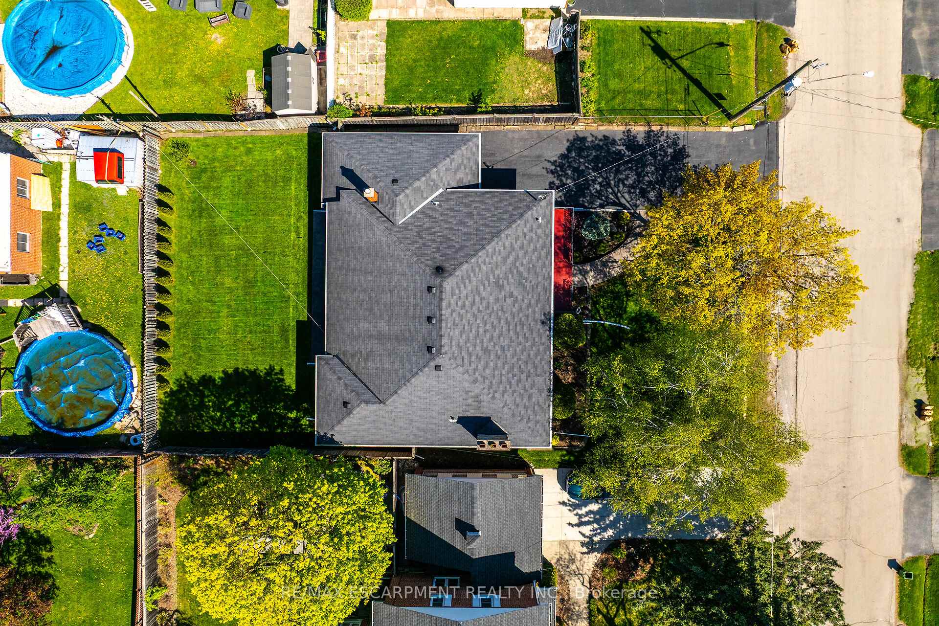 Photo 41 of 45 James Avenue, Hamilton, Stoney Creek — HOMEH